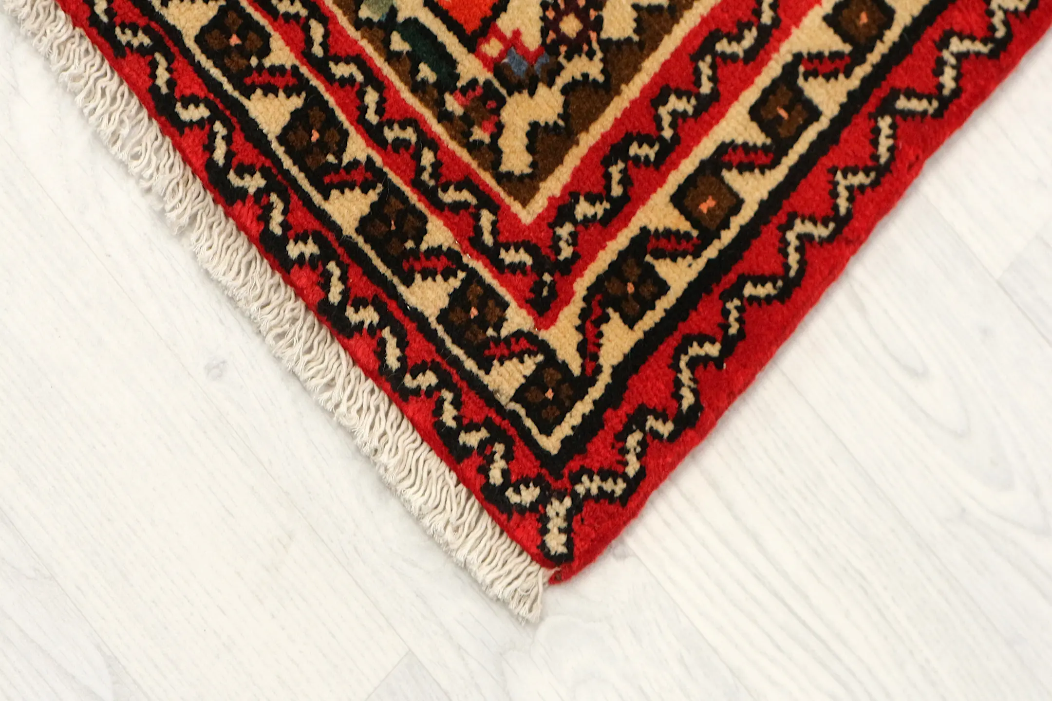 Persian Hoseinabad Rug HOS042000 200 x 72