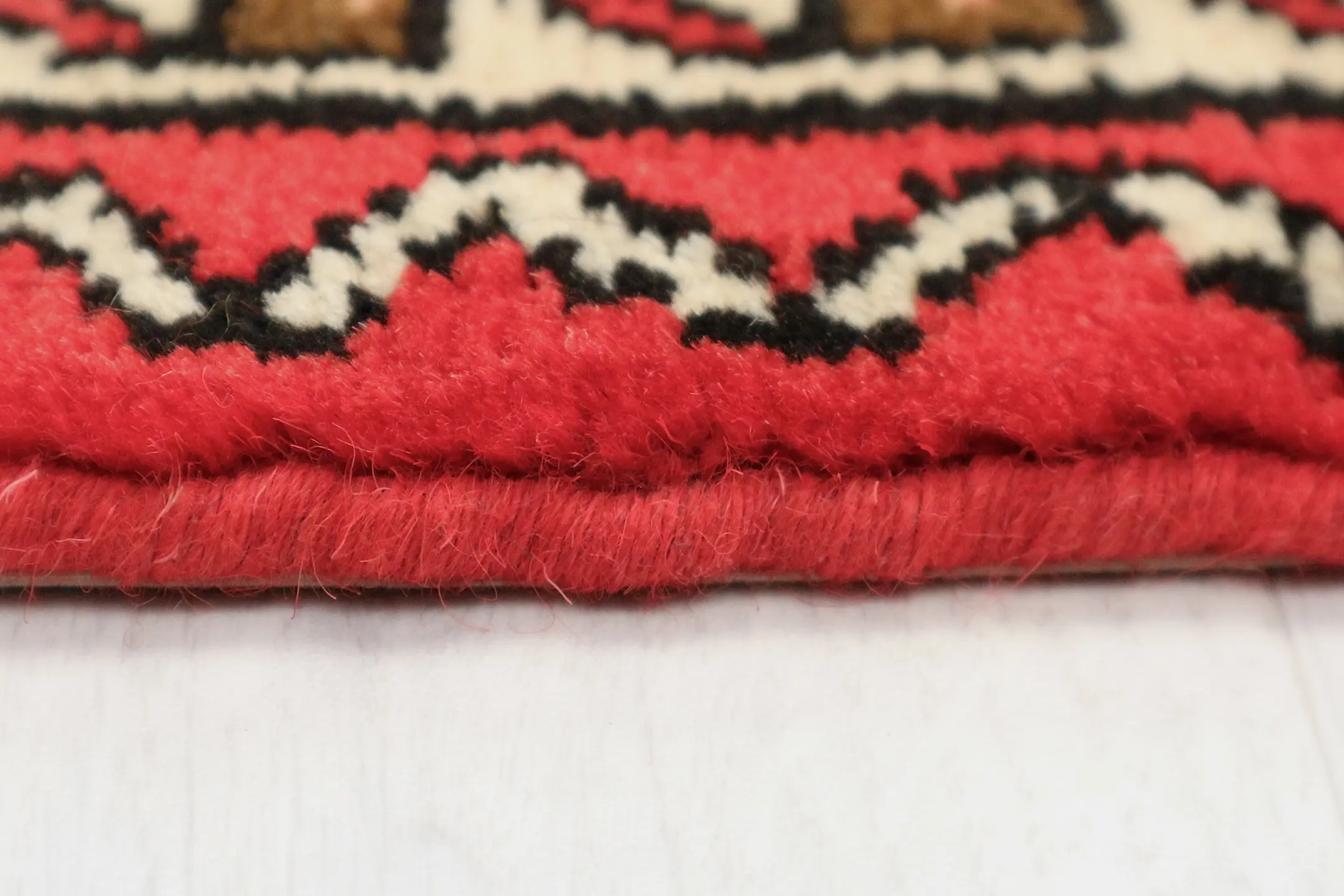 Persian Hoseinabad Rug HOS042000 200 x 72