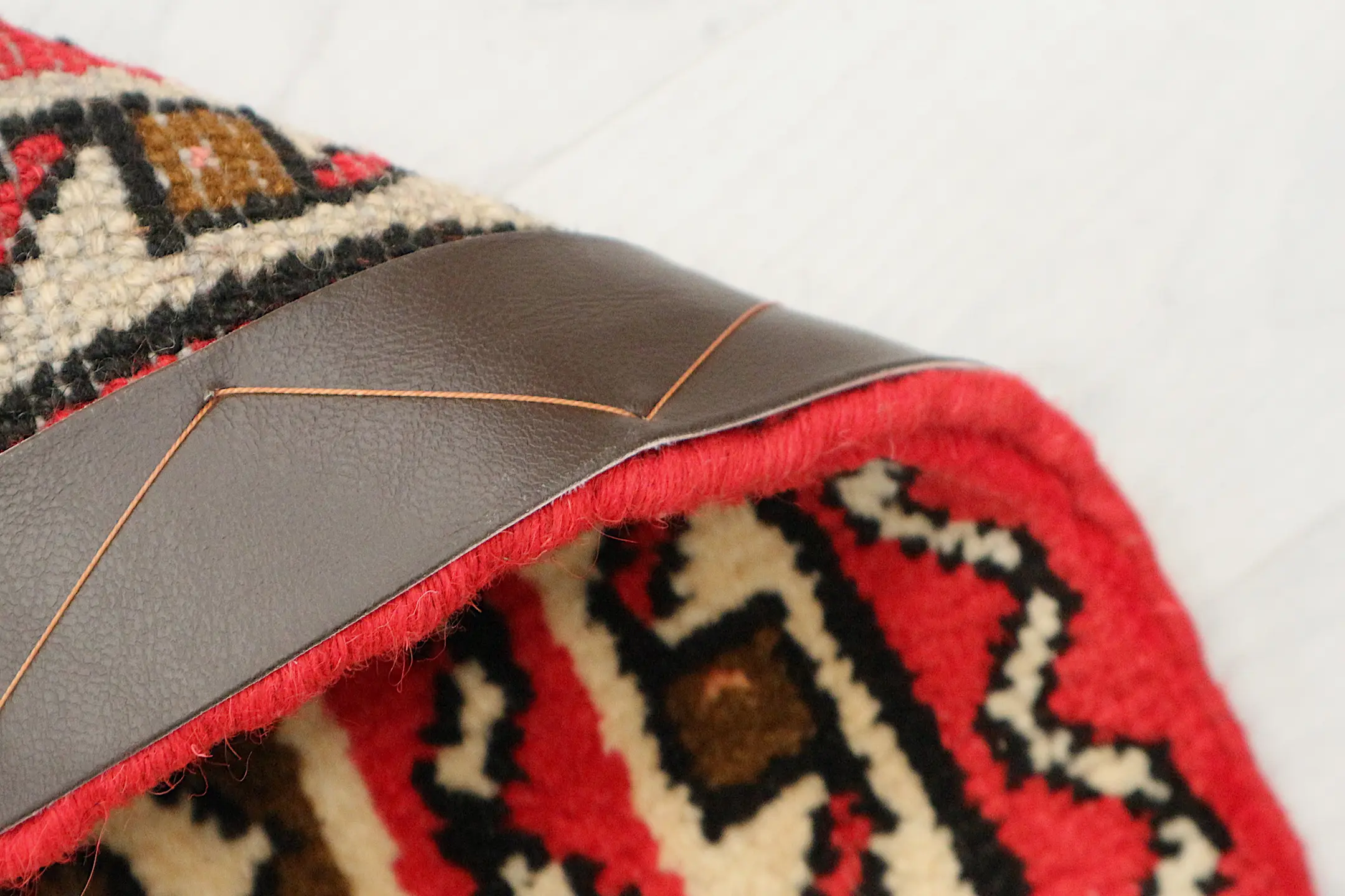 Persian Hoseinabad Rug HOS042000 200 x 72