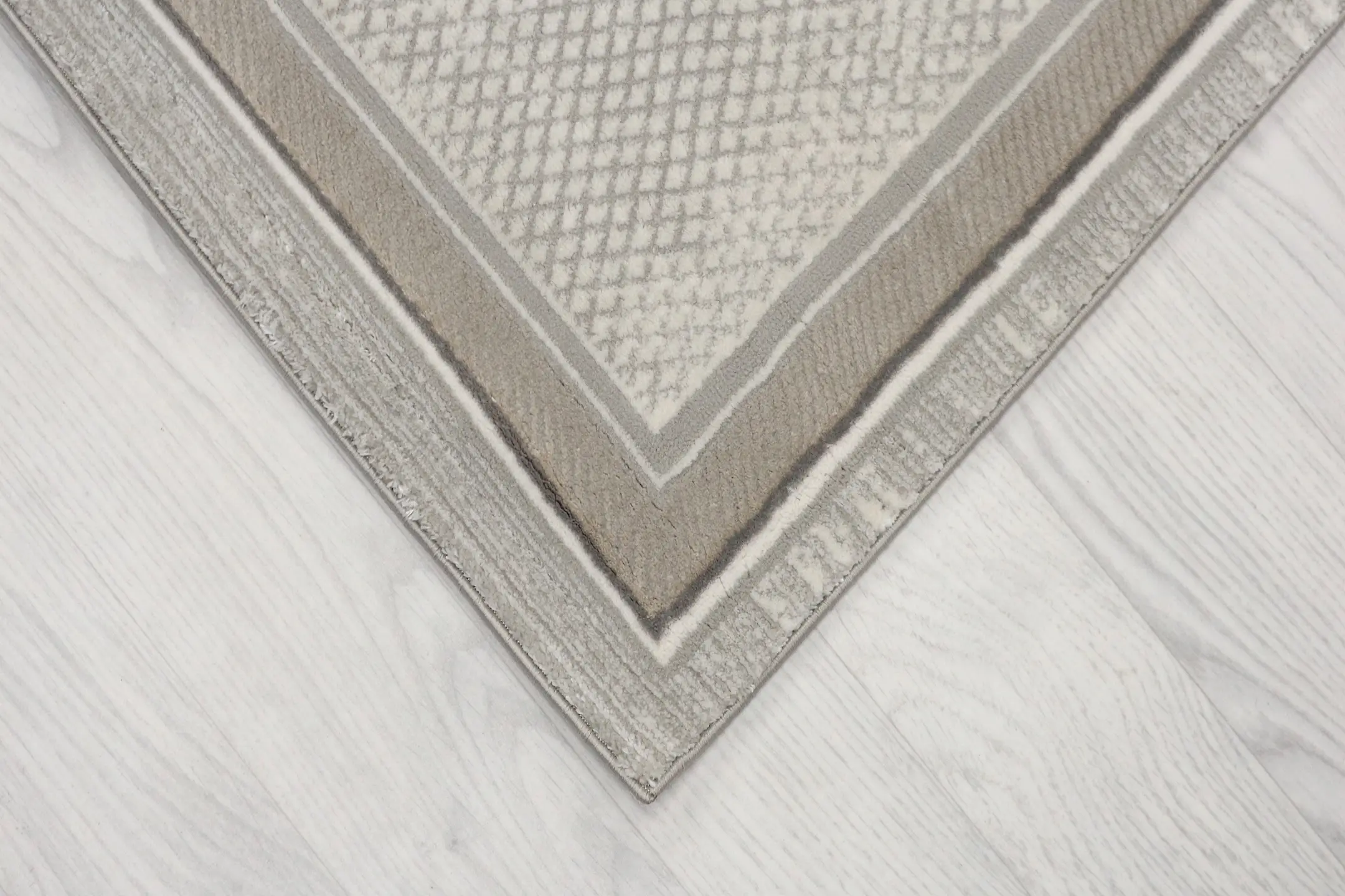 Turkish Machine Woven Oyster rug NOY002