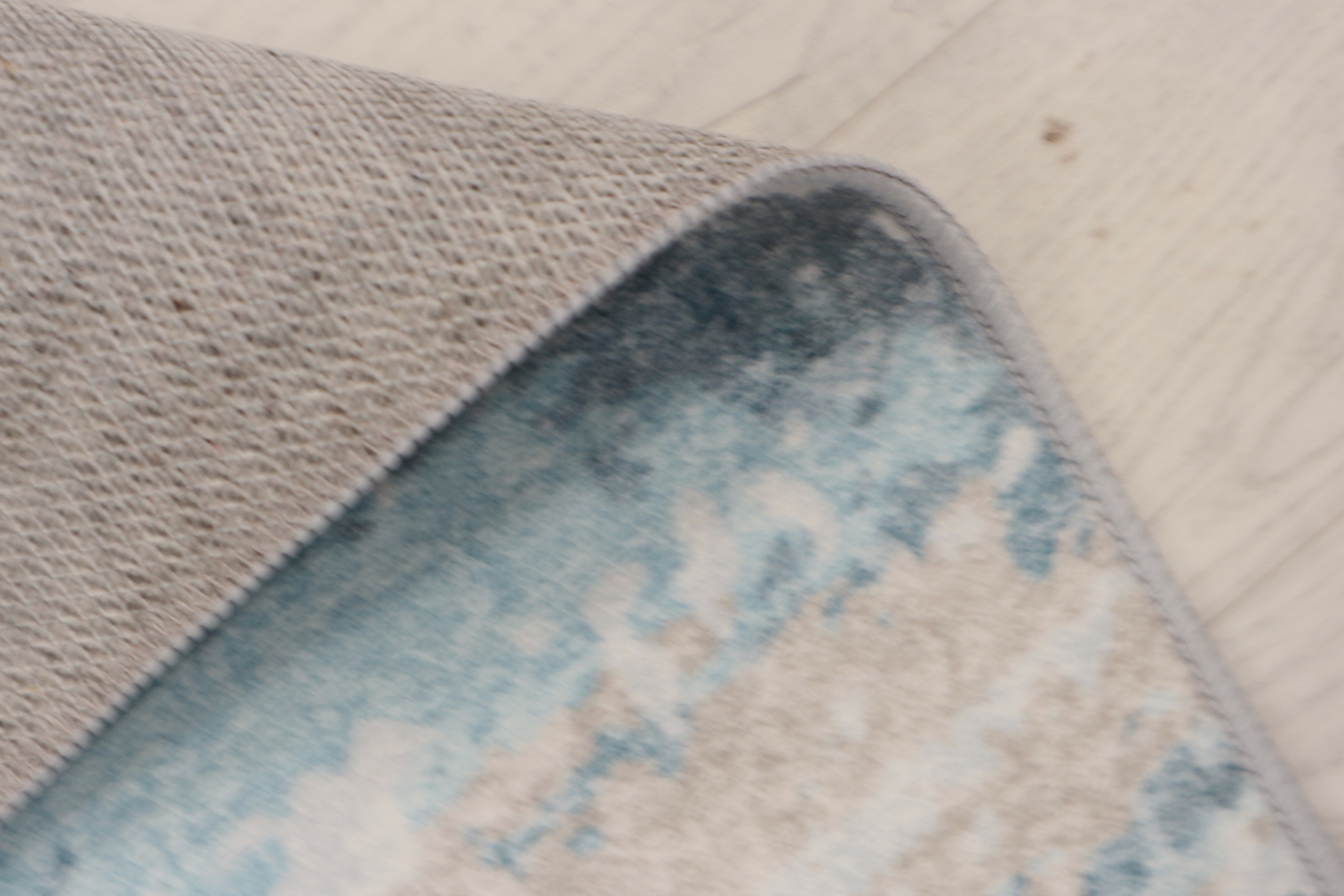 Machine woven Kaydon washable rug NWA001