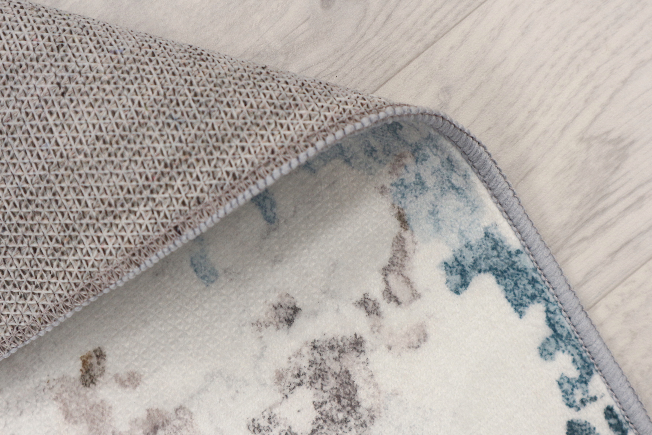 Machine woven Kaydon washable rug NWA003
