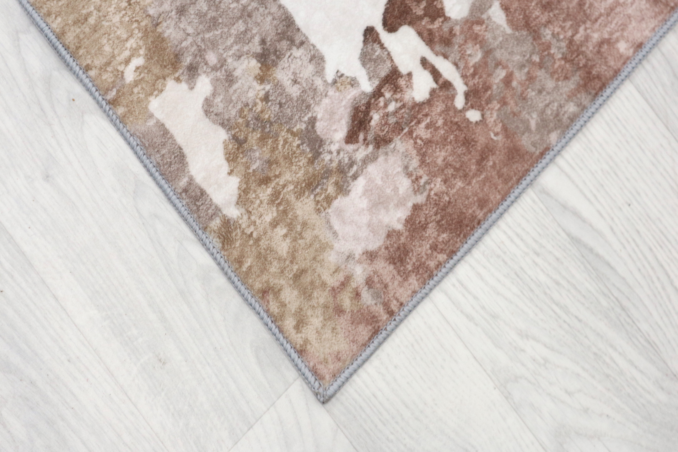 Machine woven Kaydon washable rug NWA005