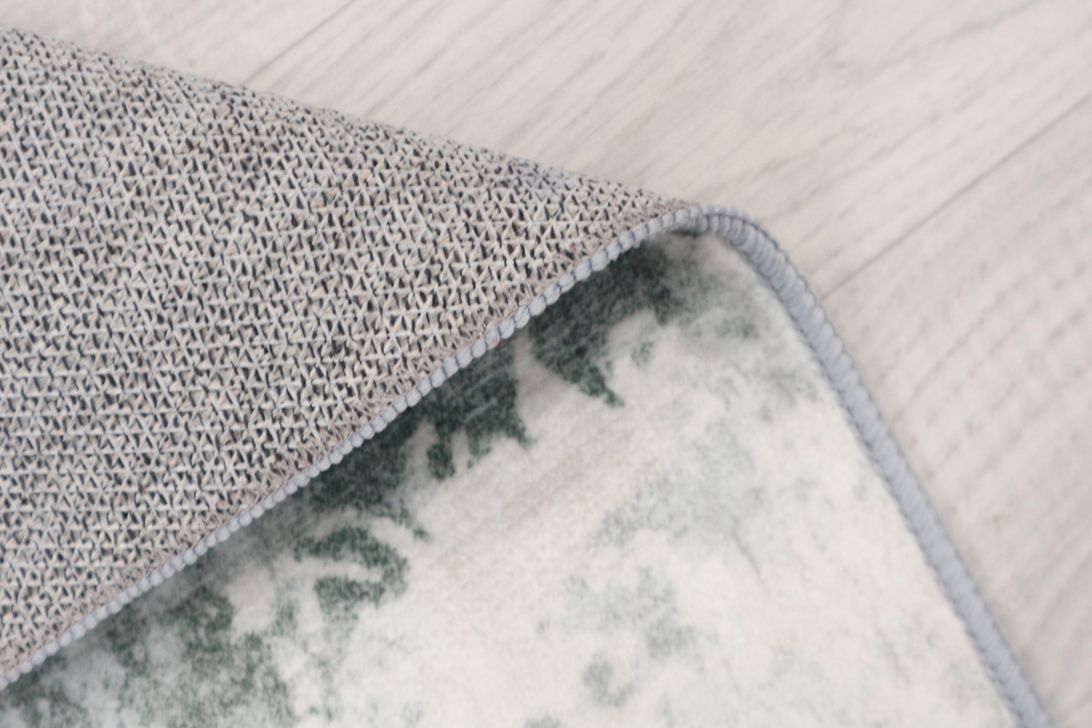 Machine woven Kaydon washable rug NWA006