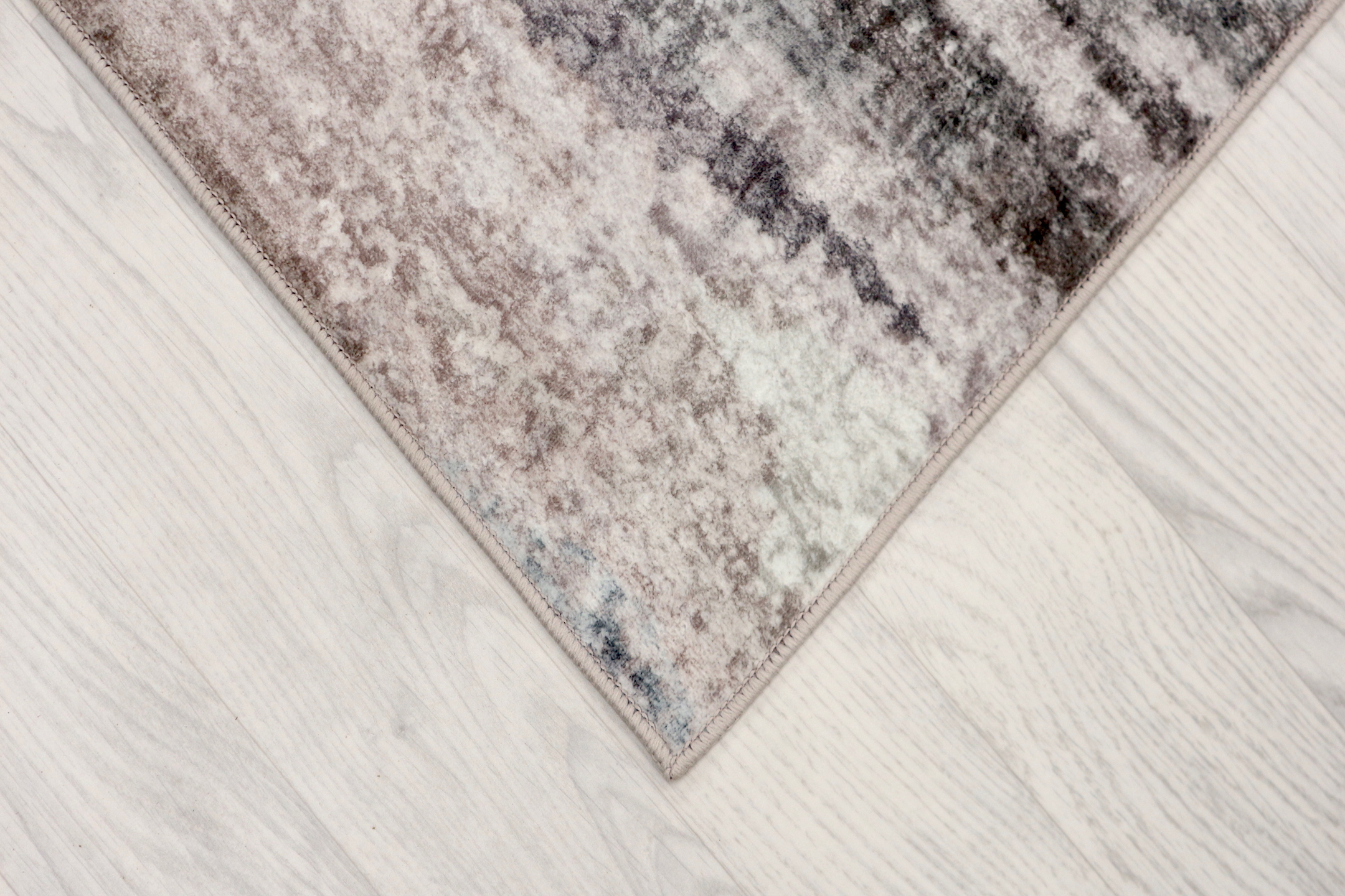 Machine woven Kaydon washable rug NWA007
