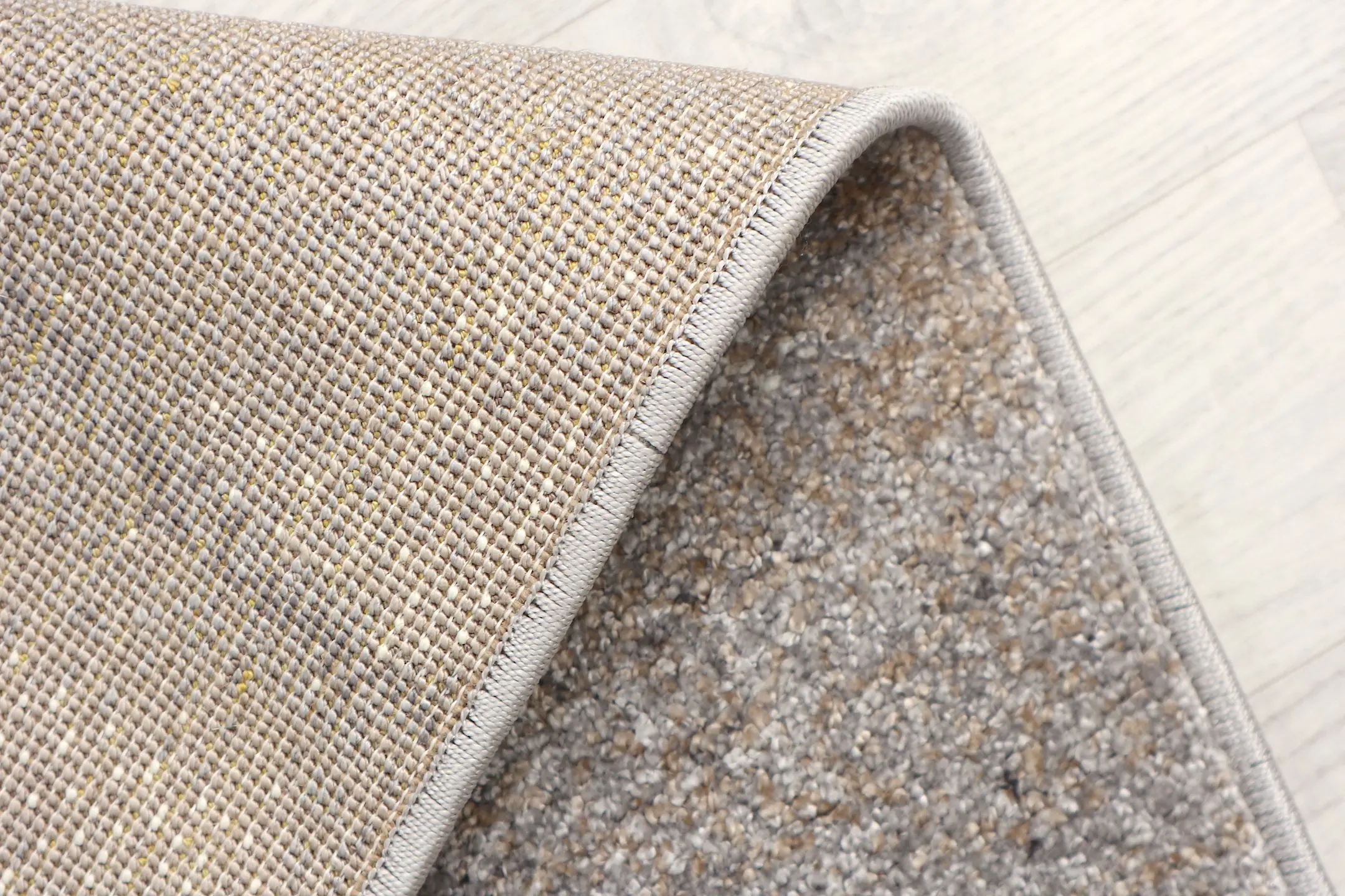 Grace Machine woven rug NGR009