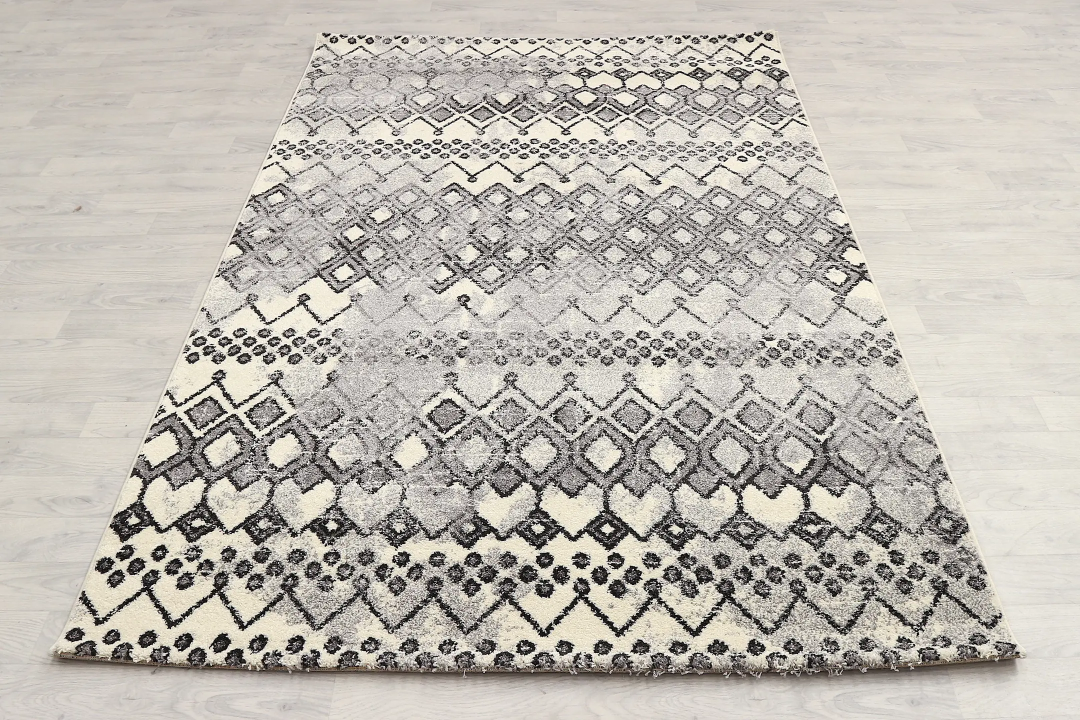 Grace Machine woven rug NGR011