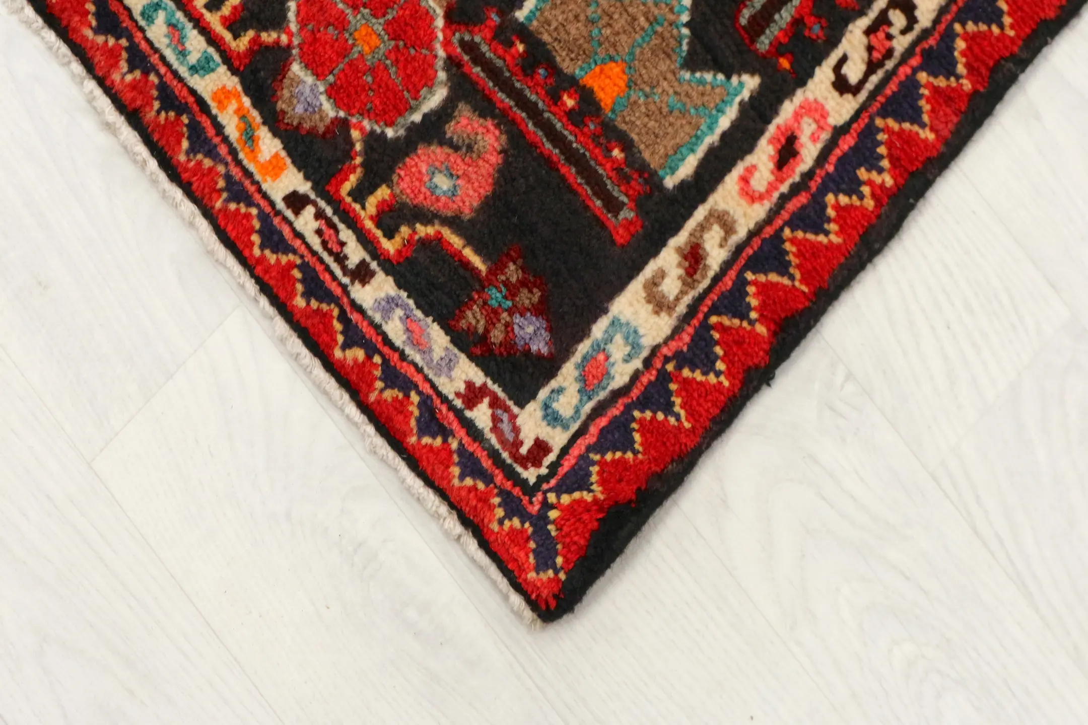 Persian Hamadan Rug HAM019000 241 x 139