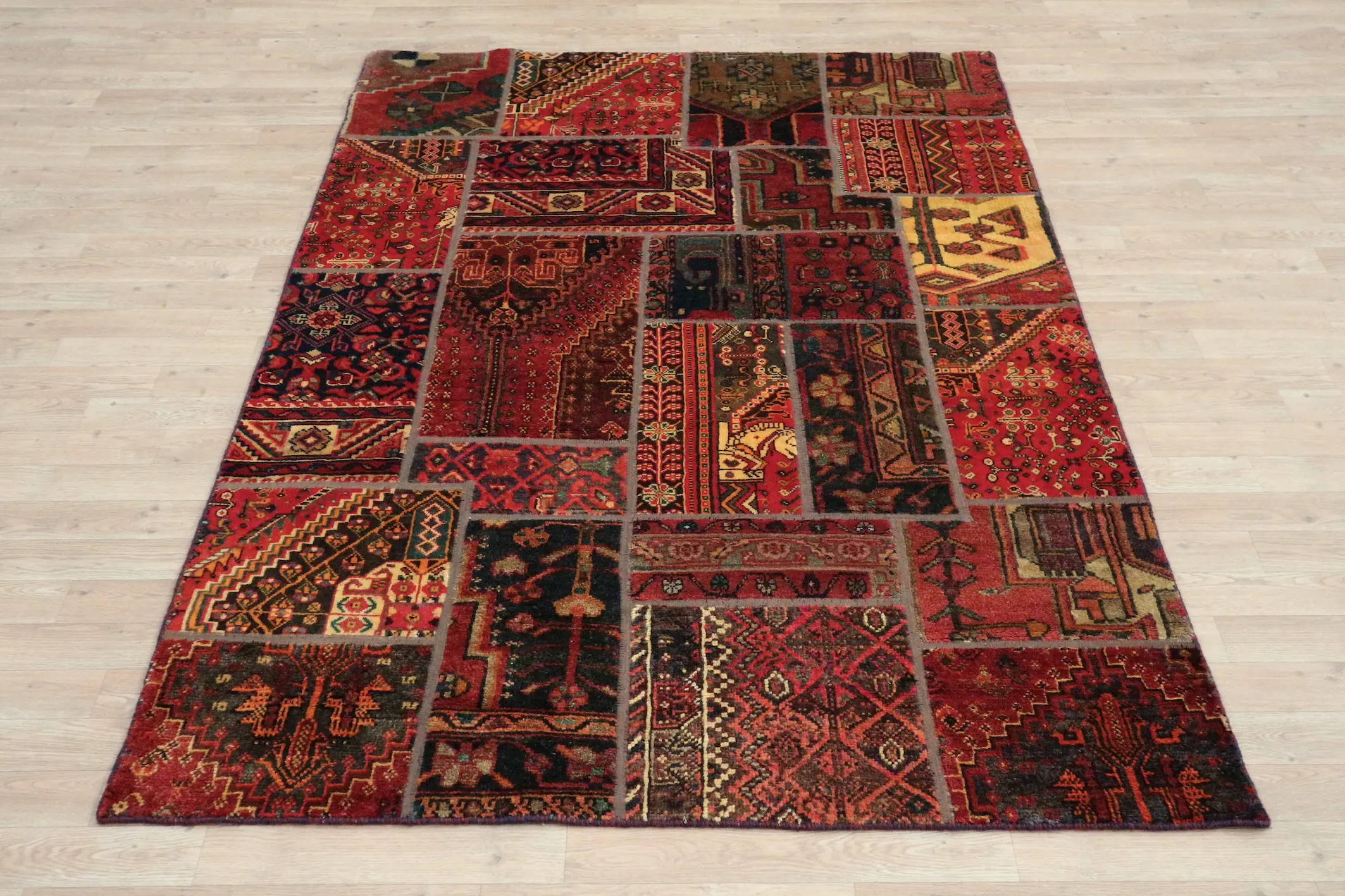 Persian Patchwork Rug PER019PAT B 206x145
