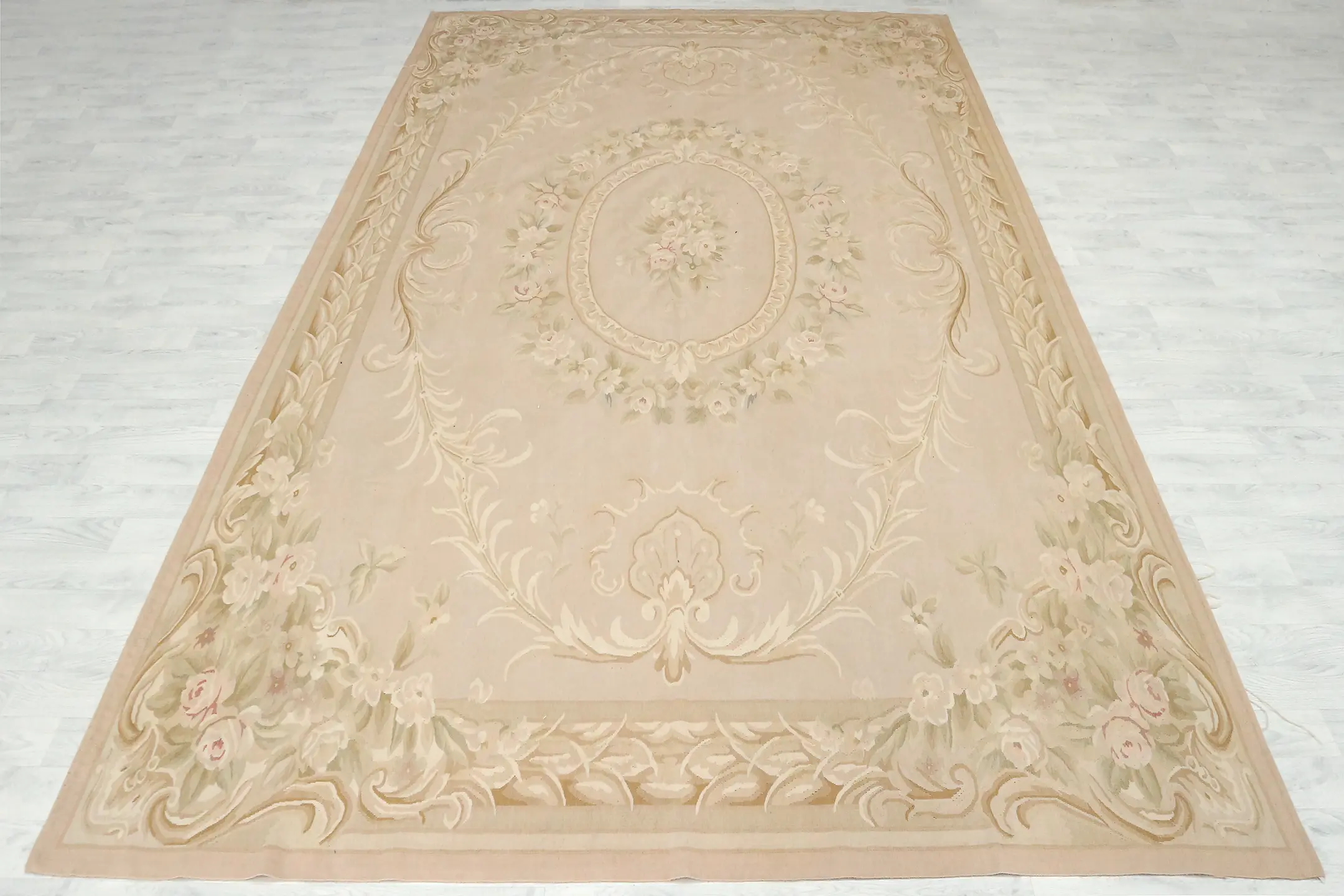 Chinese Aubusson Needlepoint Rug CAU028310 375 x 275