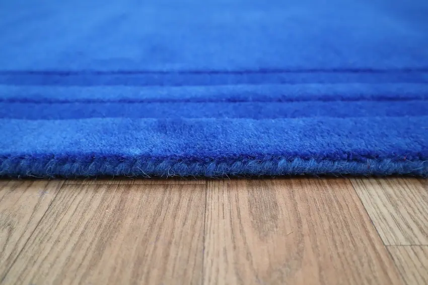 Lippa Plain Carved Rug - Blue - Plain 100% wool rug with carved desig HHM013