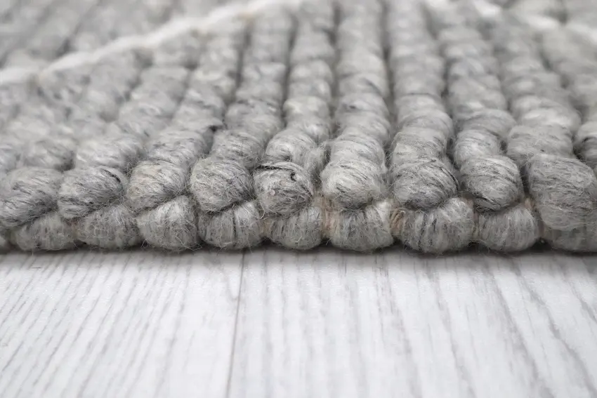 Plaited Rug - Grey - Plain 100% wool rug with Plaited design ILE008