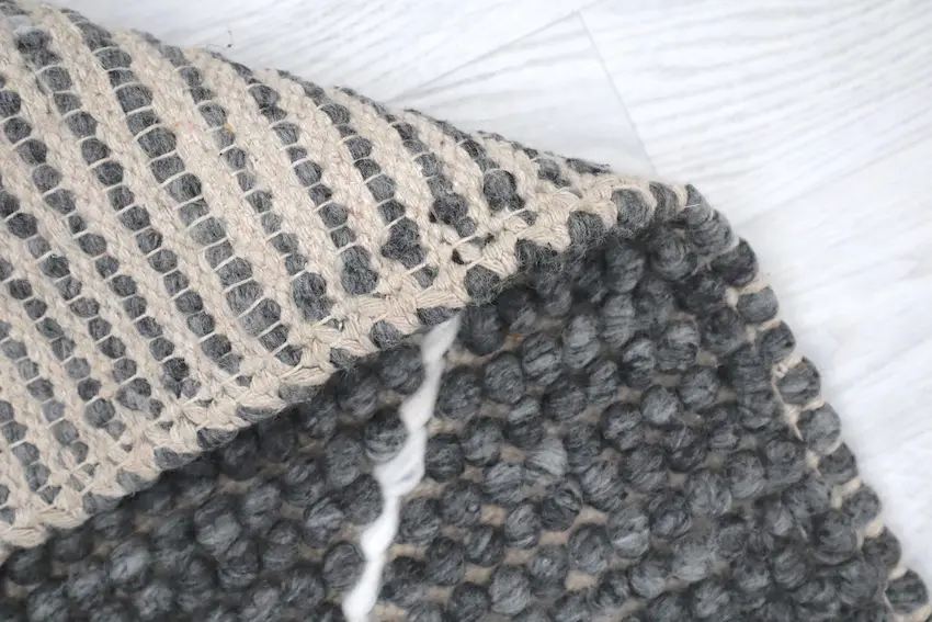 Plaited Rug - Grey - Plain 100% wool rug with Plaited design ILE009