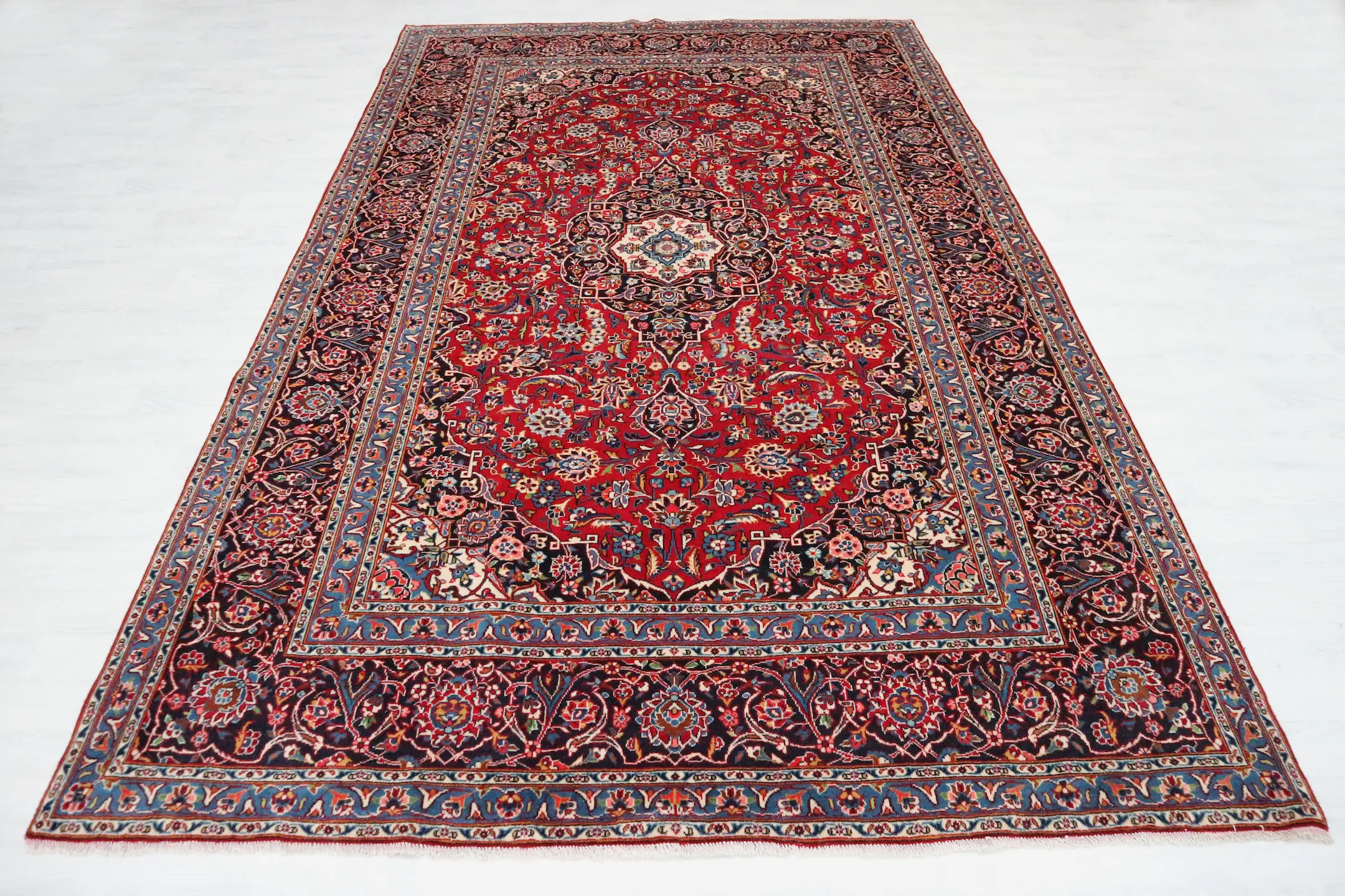 Persian Keshan Rug PER027CHE 328 x 232