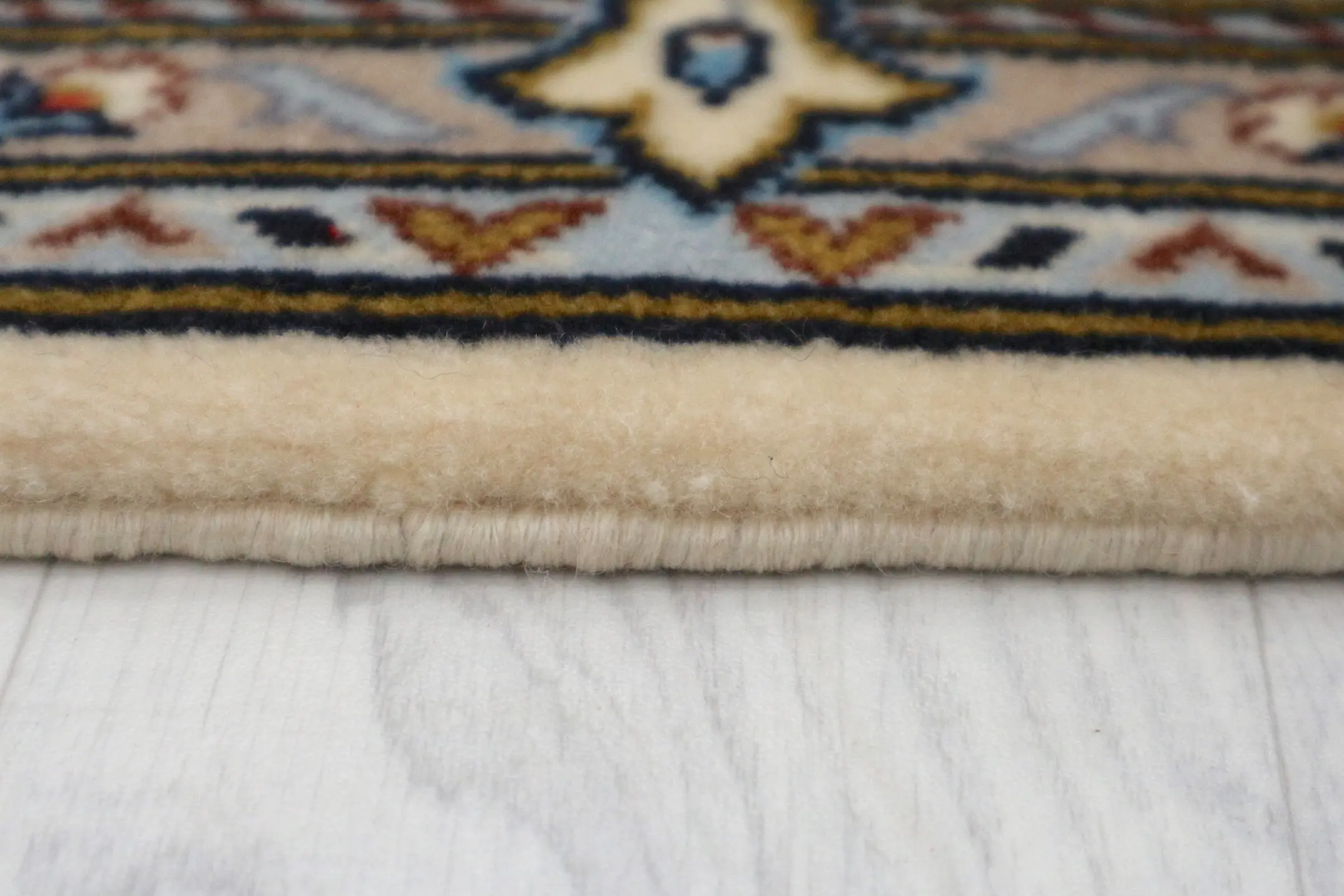 Persian Heriz Rug KES020F44 222x144