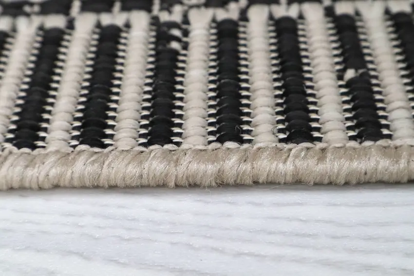 Outdoor rug - Neutral & Black - Pillar Design ZBR001