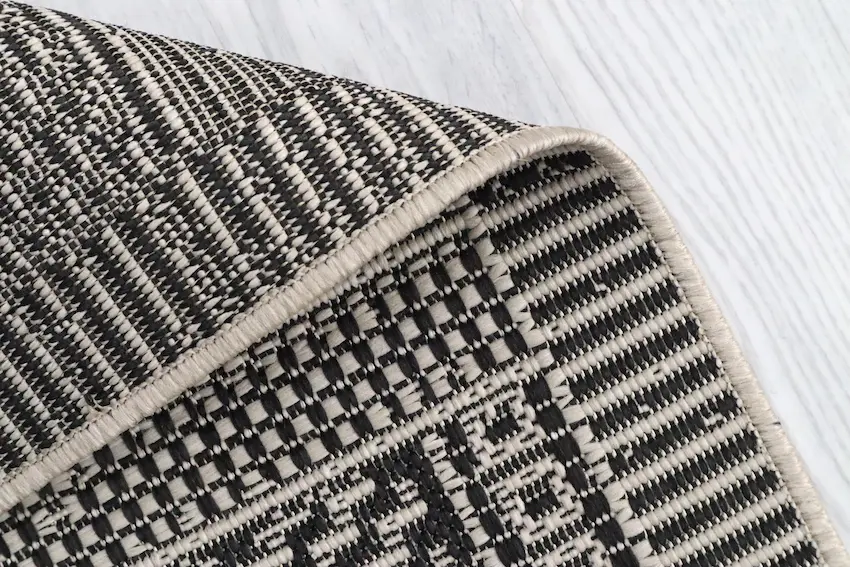 Outdoor rug - Neutral & Black - Pillar Design ZBR001