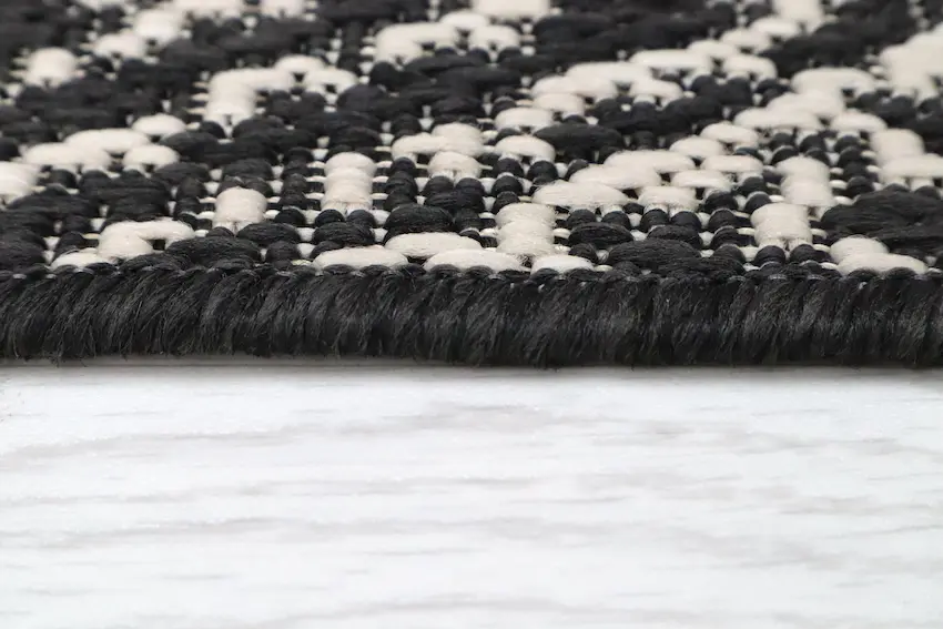Outdoor rug - Neutral & Black - Diamond Design ZBR002