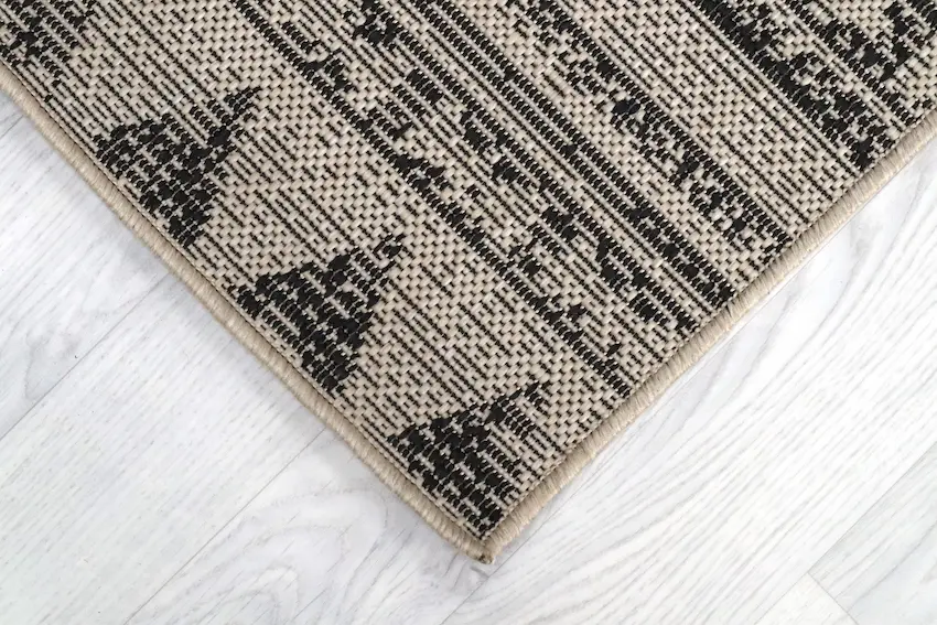 Outdoor rug - Neutral & Black - Aztec Design ZBR003
