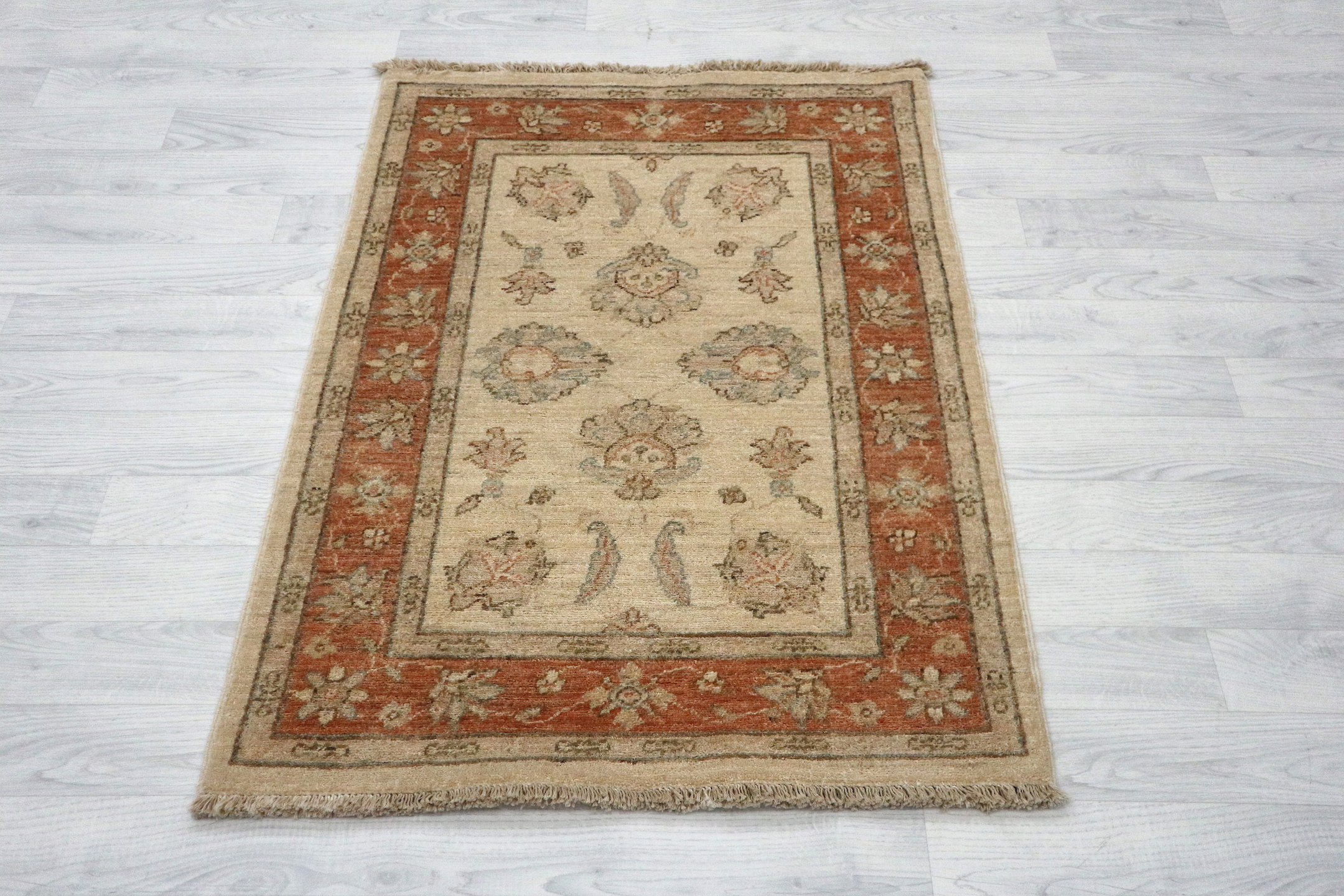 Afghan Veg Dye Rug AVE008082 117x82
