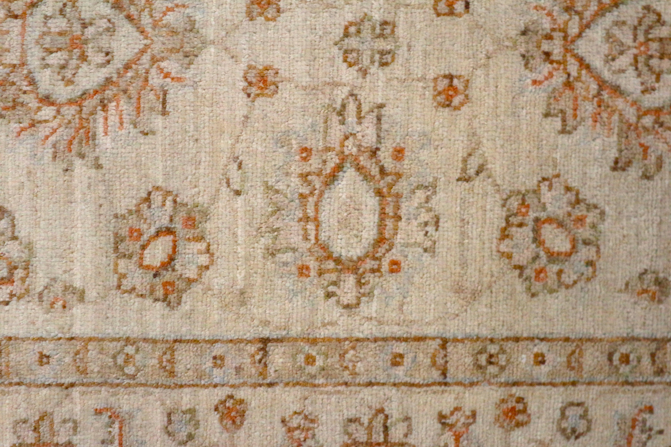 Afghan Veg Dye Rug AVE008075 105x74