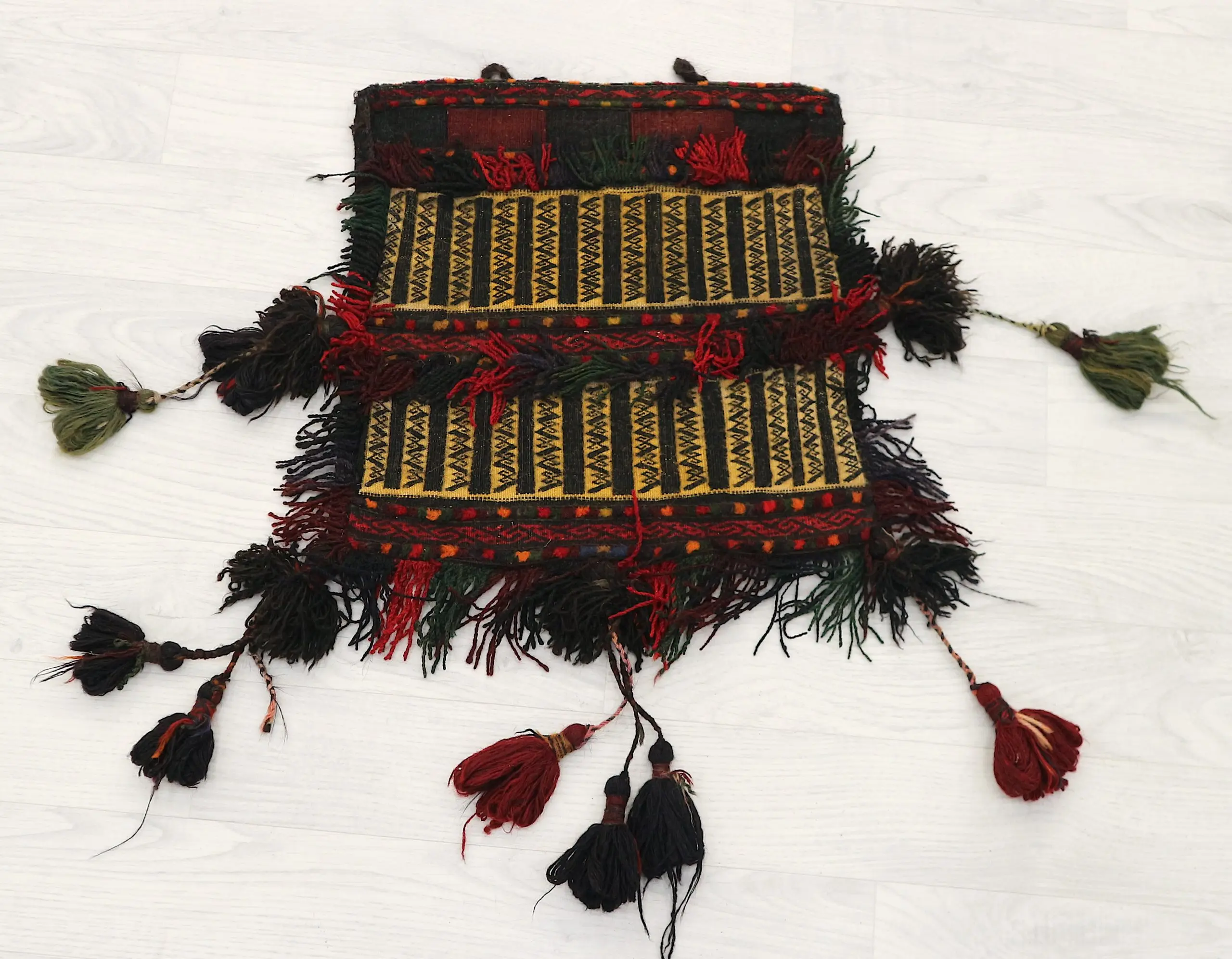 Fine Afghan Handknotted Bag - AFG001BAG 41 x 39 H