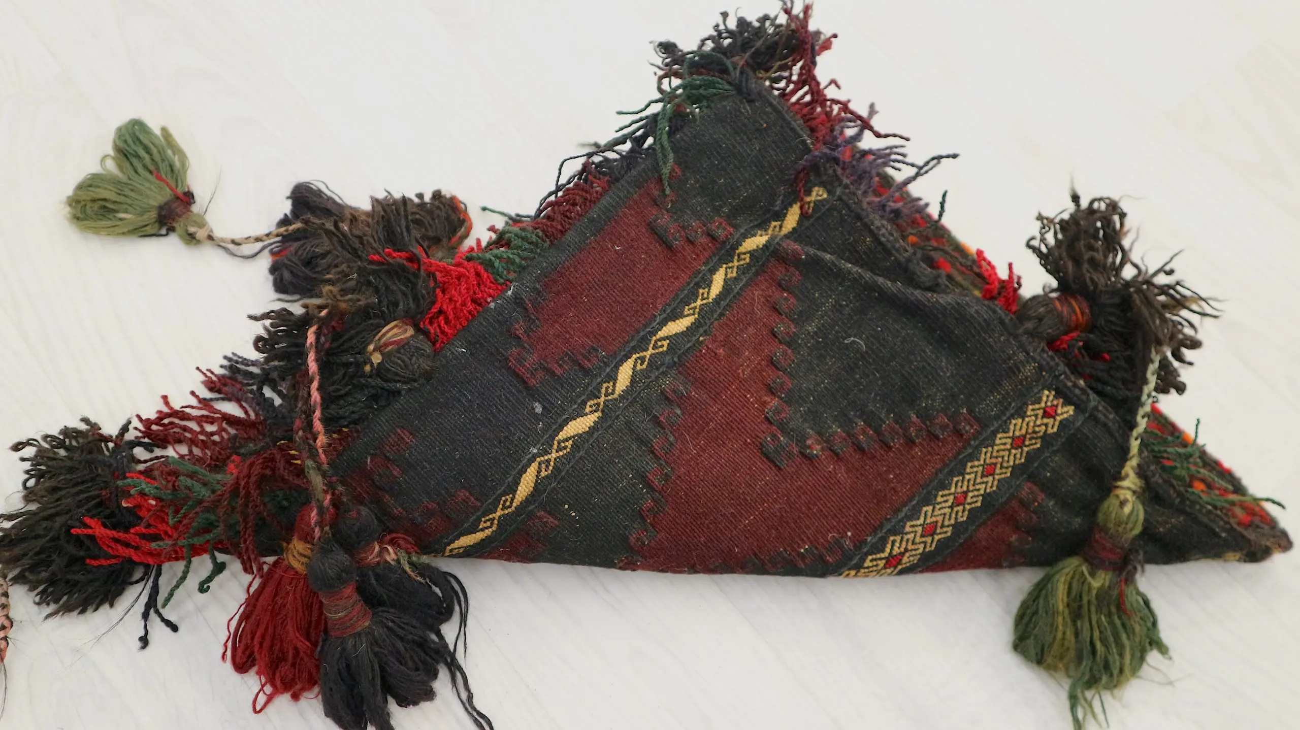 Fine Afghan Handknotted Bag - AFG001BAG 41 x 39 H