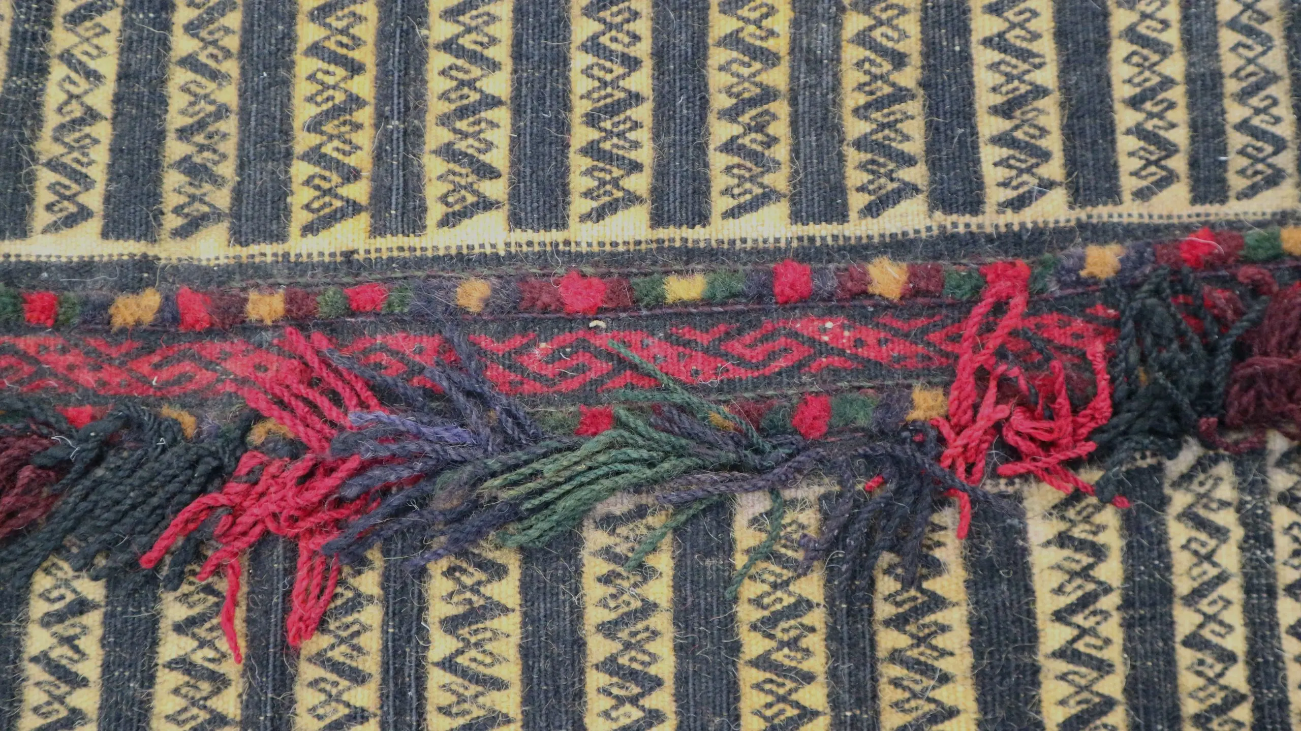 Fine Afghan Handknotted Bag - AFG001BAG 41 x 39 H