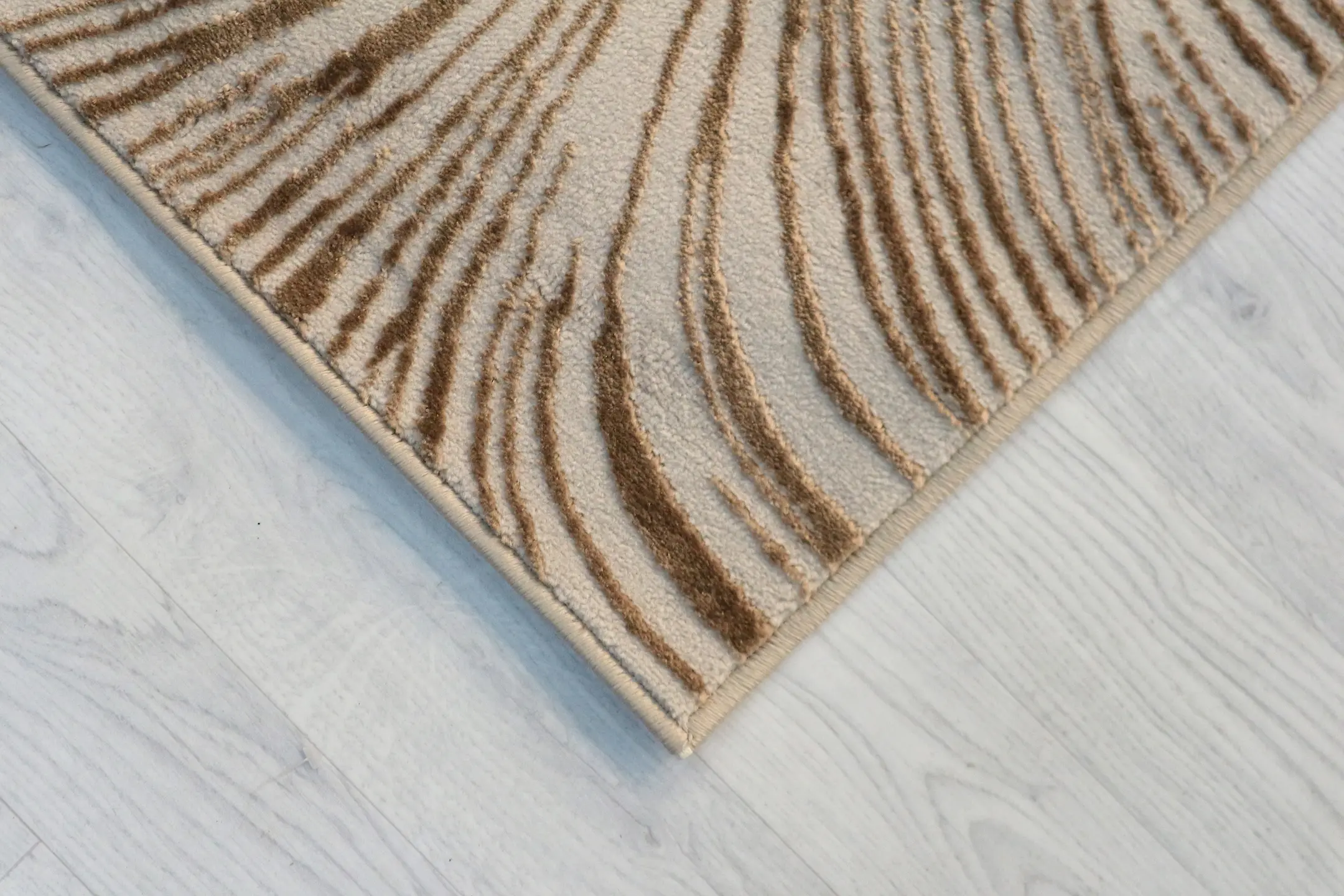 Whirl Collection Machine Woven NWH005