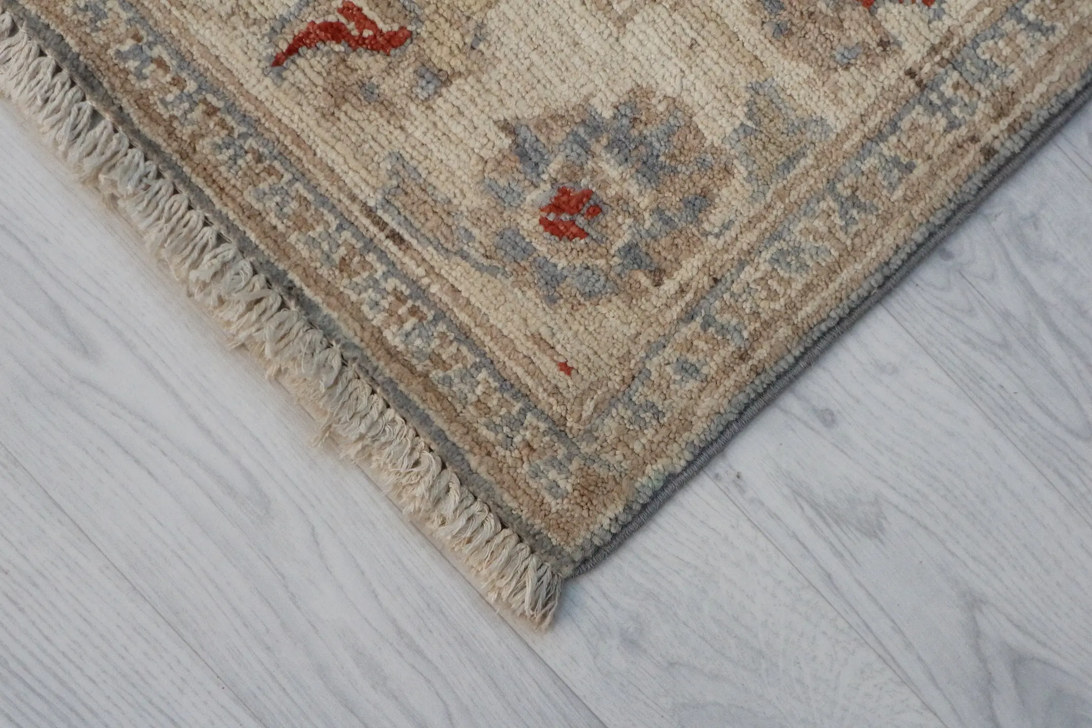 Fine Afghan Veg Dye rug AVE018F88 187X125