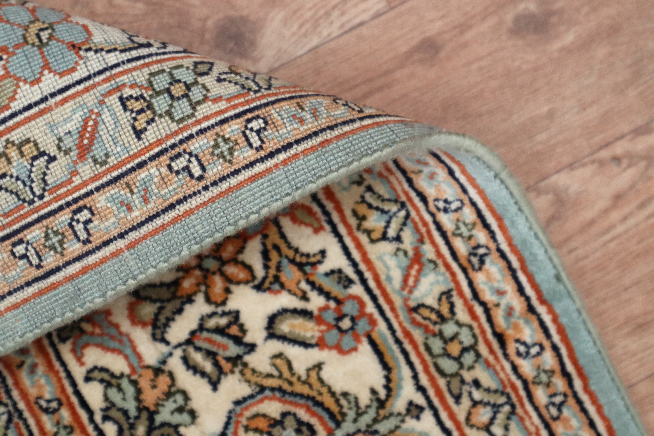 Kashmiri Silk Rug KSK018099 186 x 125