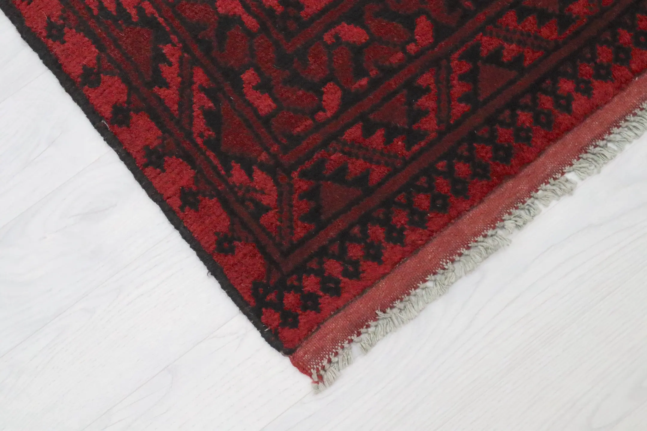 Afghan Red Rug ARE025000 293x249
