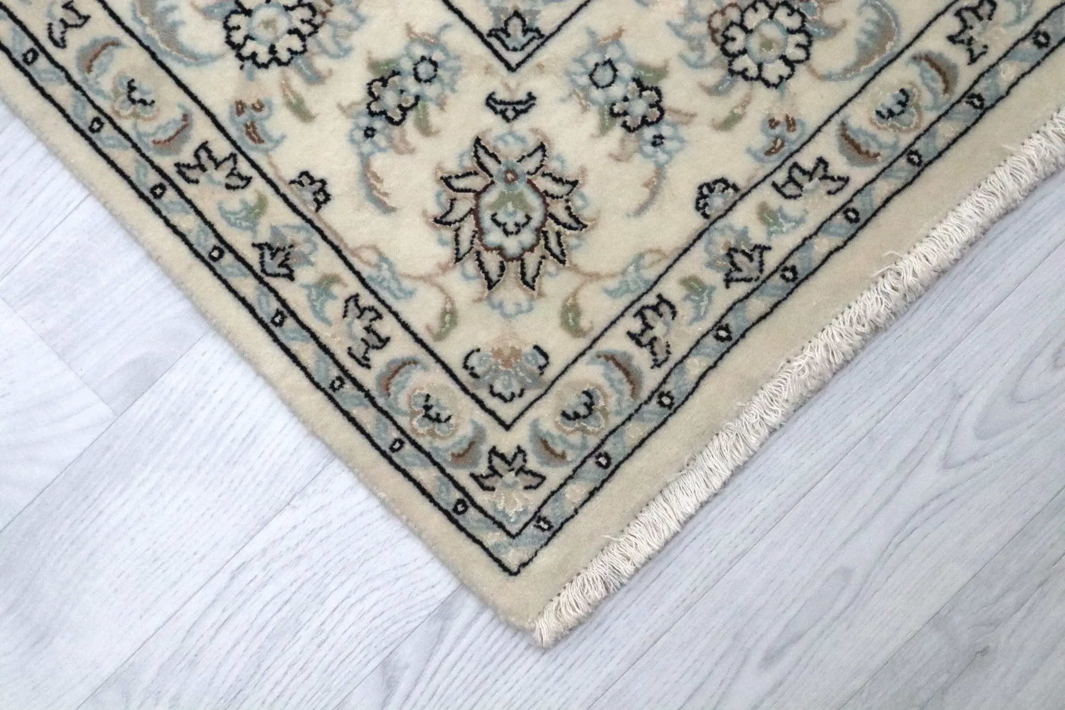 Persian Nain Rug PNA021052 2.36 x 1.68