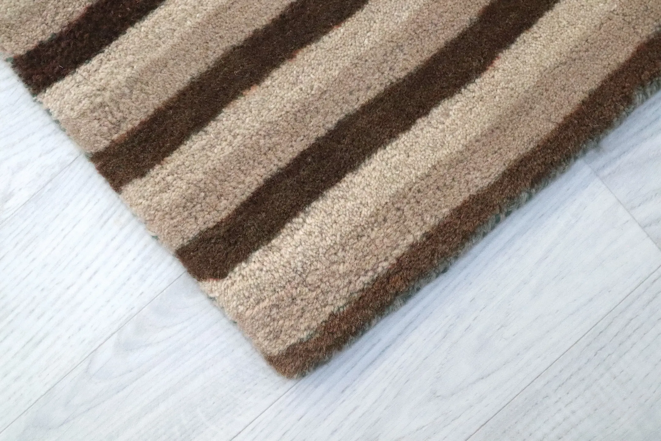 Modern Rug HFS013000 152 X 91 Q
