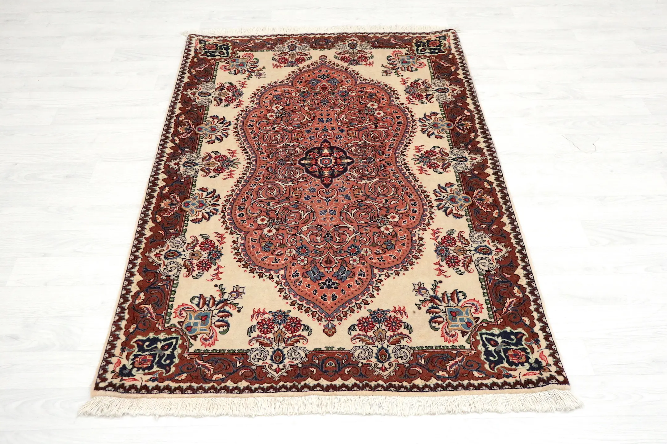 Persian Qum Rug PQU014000 161 X 105