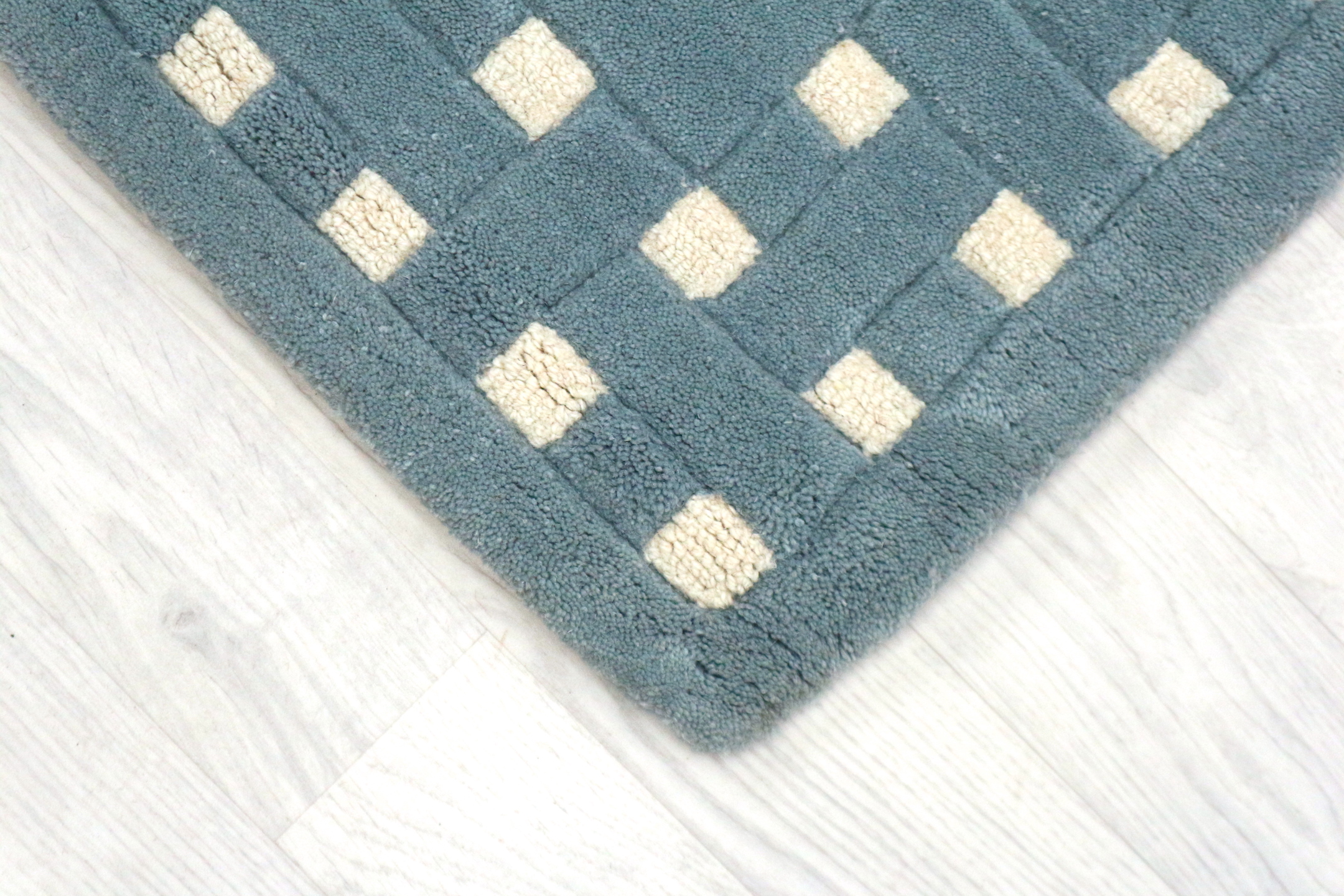 Basket Weave Design rug - 100% wool Indian rug HMP311