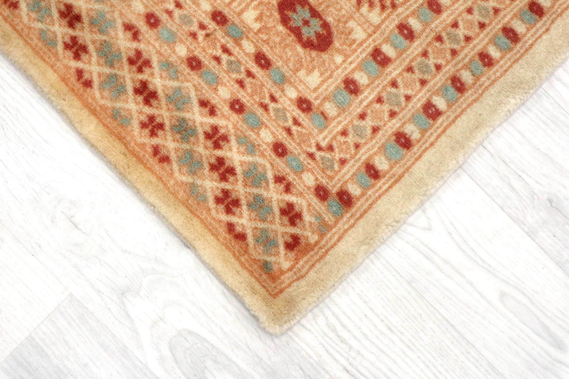 Fine Pakistan Bokhara Rug - Beige - Handknotted 100% wool Bokhara rug BOF044