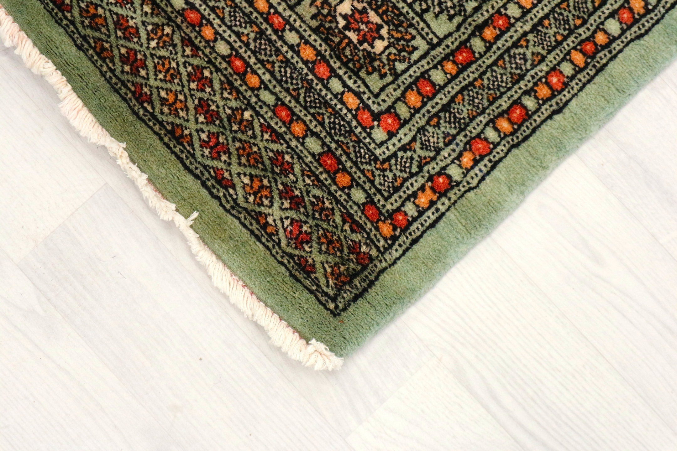 Fine Pakistan Bokhara Rug - Green - Handknotted 100% wool Bokhara rug BOKF42