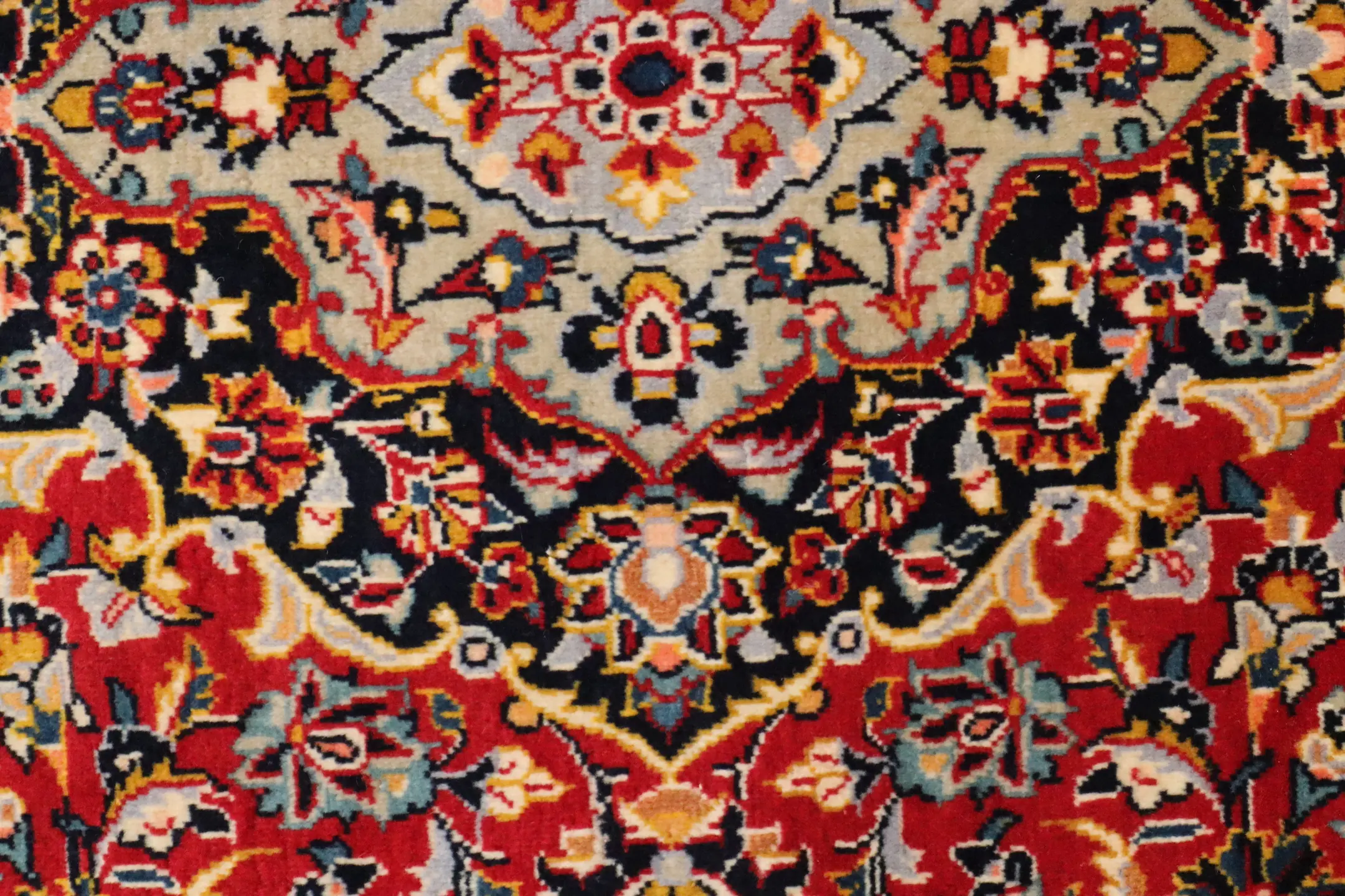 Persian Keshan Rug PER019CHE 204 X 137