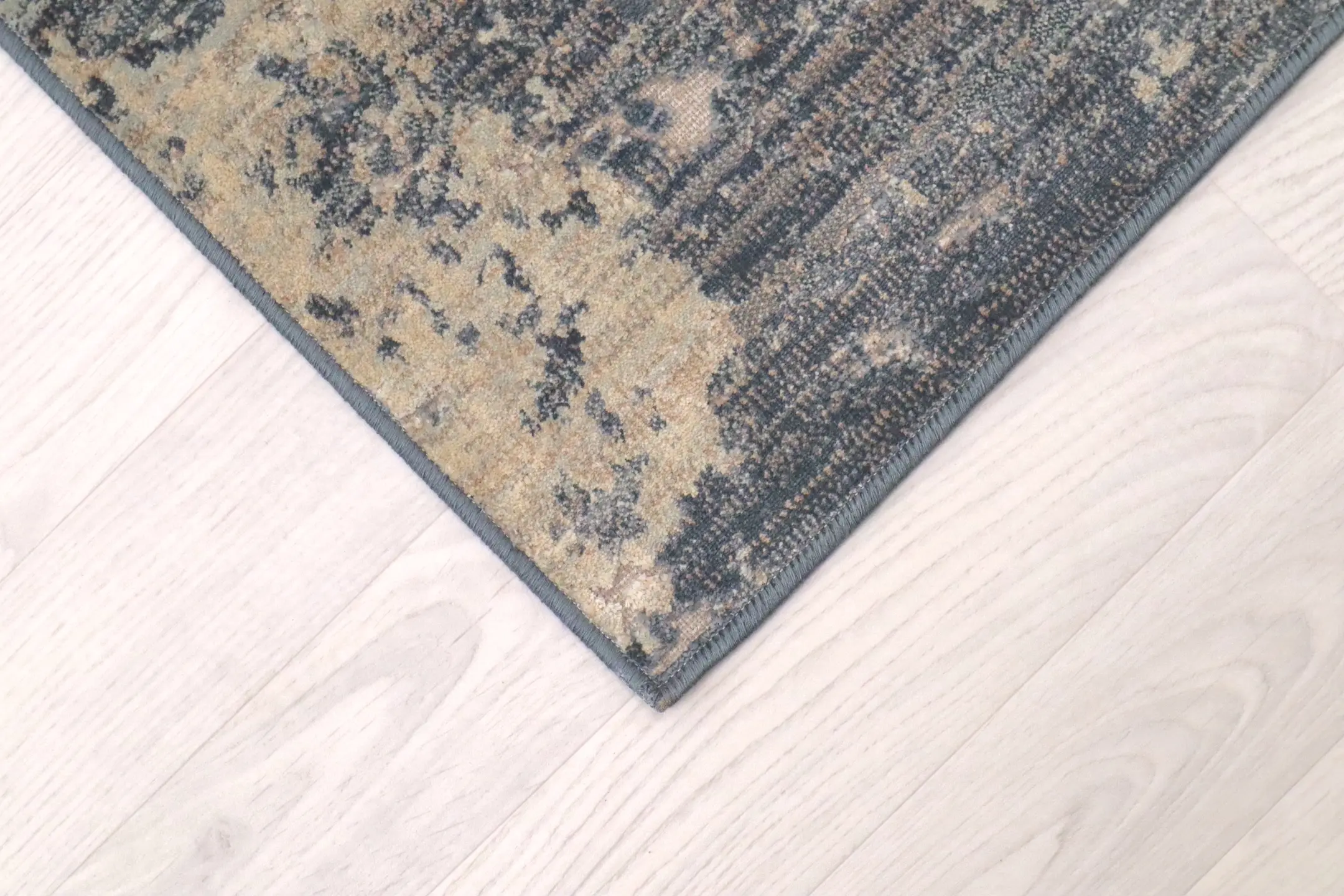 Vintage Design Rug - Multicoloured - Machine Woven ZCA013