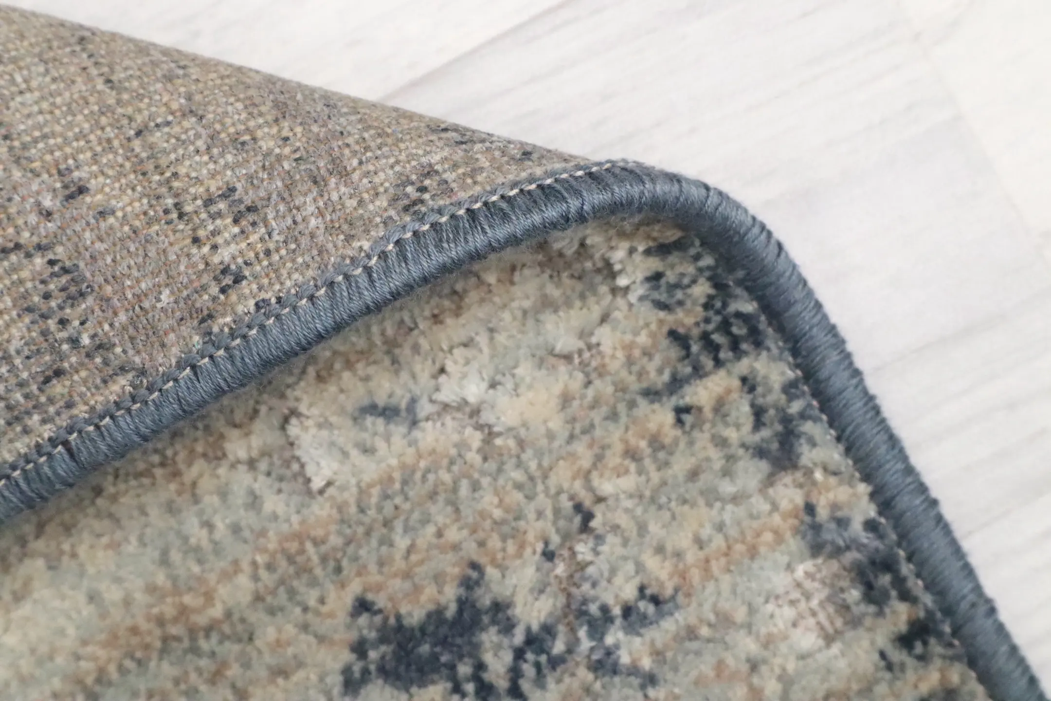 Vintage Design Rug - Multicoloured - Machine Woven ZCA013