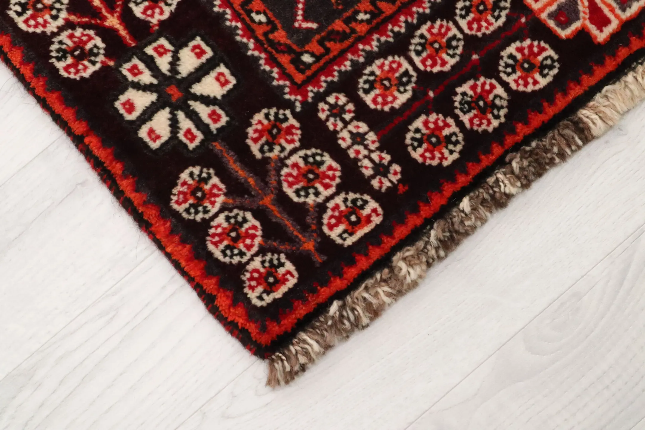 Persian Quashkai Rug QUA022000 260 X 177