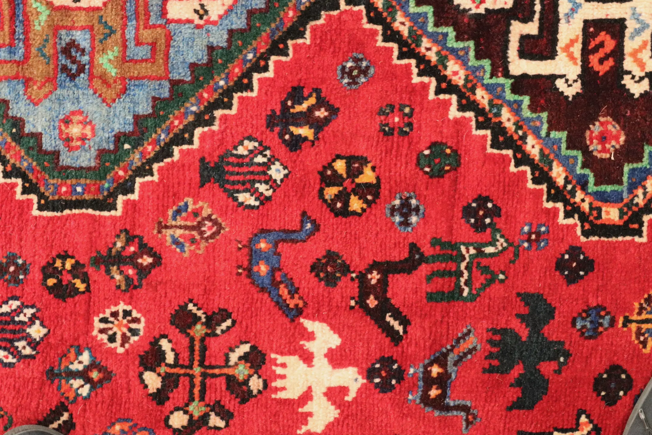 Persian Quashkai Rug QUA019000 226 X 134
