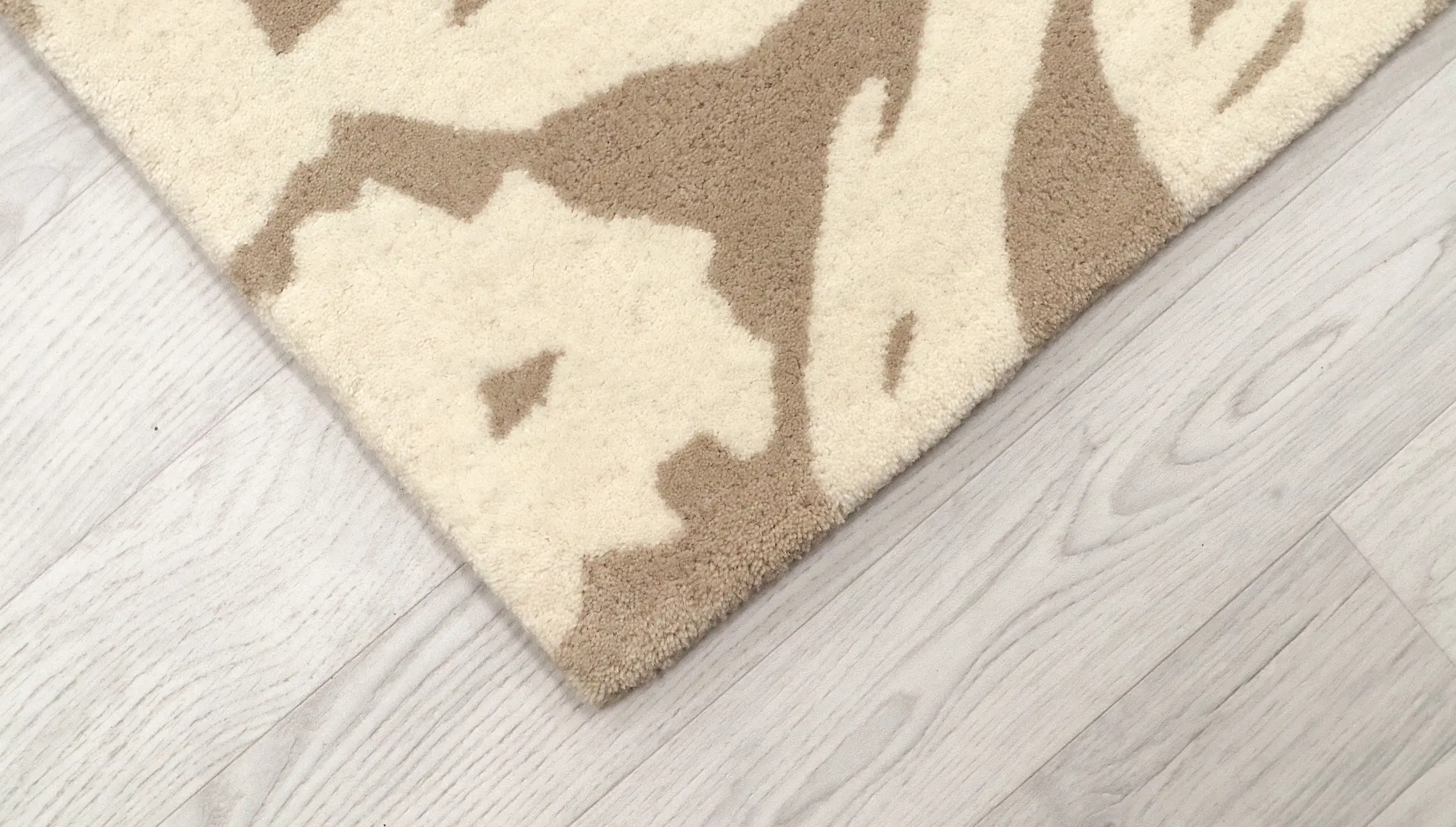 Ella Claire Indian Rug - Brown and Beige - ECAC04