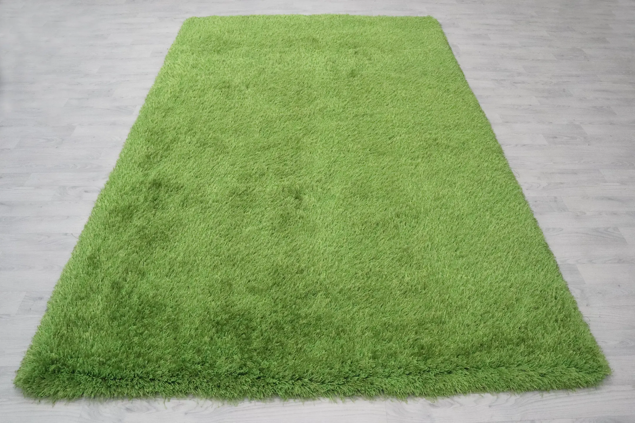 Polyester Shaggy Rug Green Clp023712 290cm x 200cm