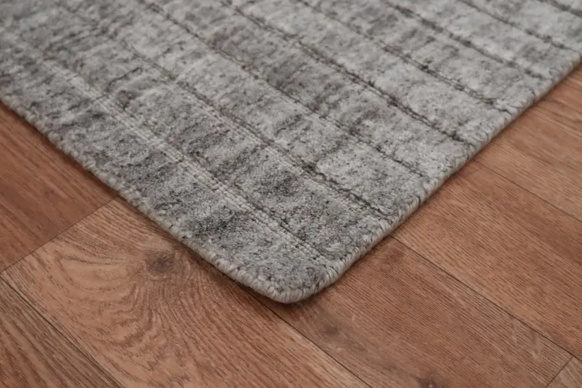 Lippa Tip Sheered Rug IHV044004 244 x 80