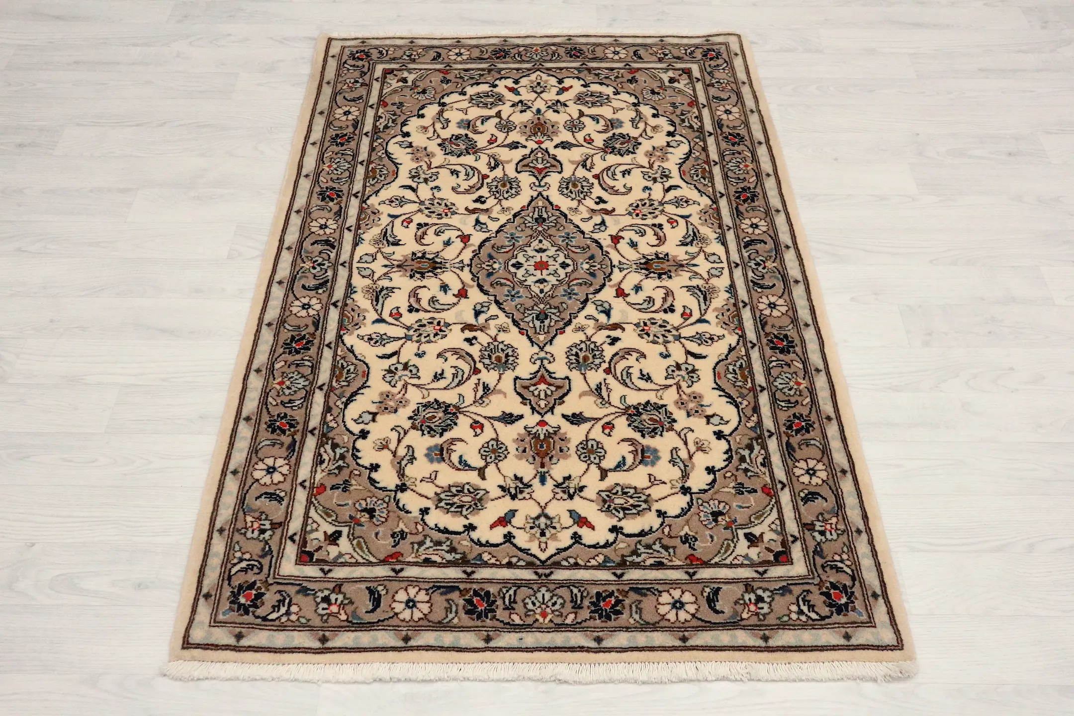 Persian Kashan Rug KES014044 153 x 100