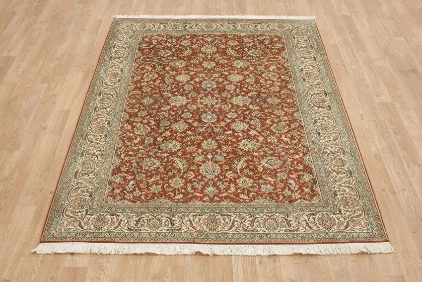 Kashmiri Silk Rug KSK018074 184x128
