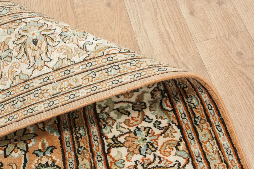 Kashmiri Silk Rug KSK018095 183x126
