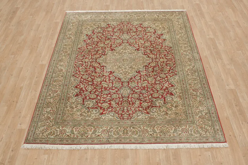 Kashmiri Silk Rug KSK021070 246x172